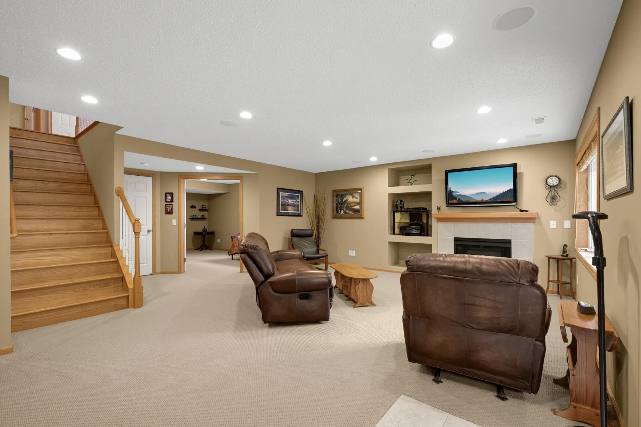 Photo 6 of 2321 Glacier Way