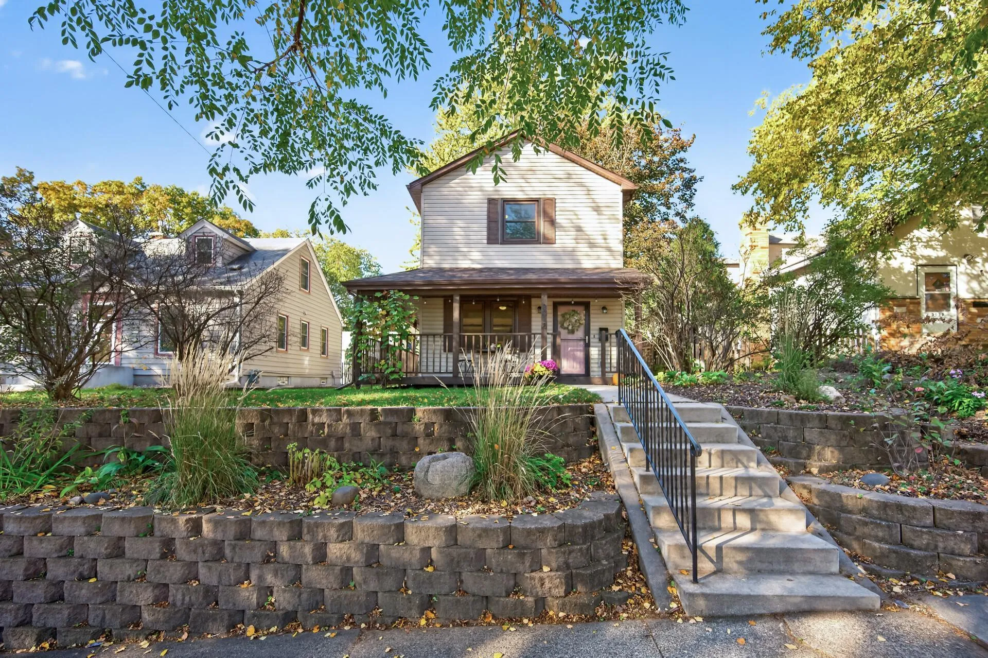 3018 Pierce Ne Street
