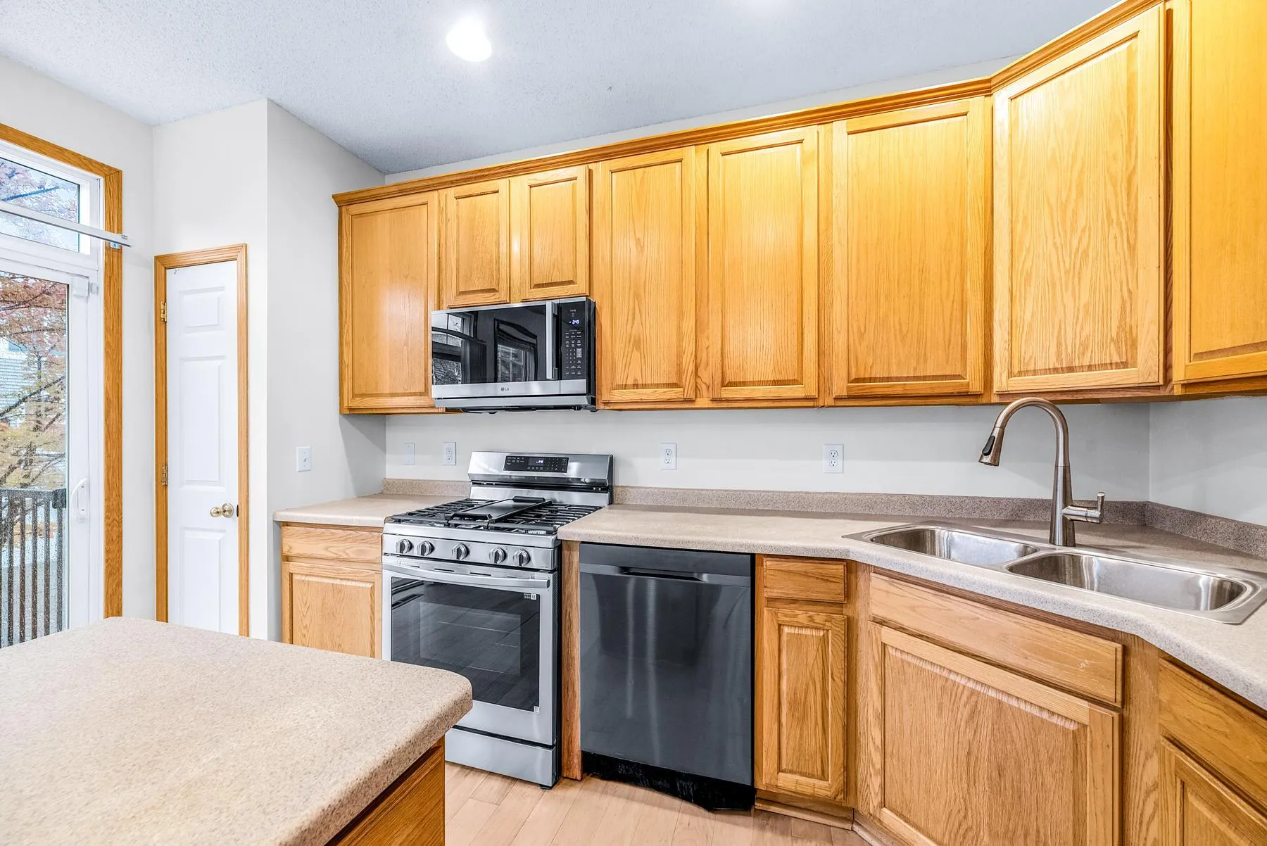 Photo 34 of 15726 Frisian Lane