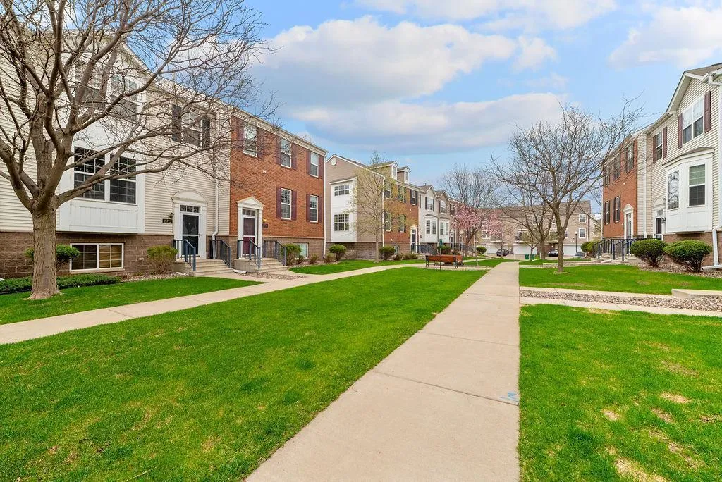 Photo 57 of 15726 Frisian Lane