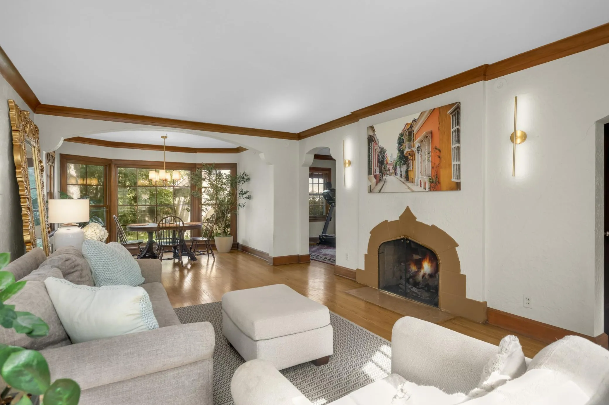 Photo 5 of 1787 Hillcrest Avenue