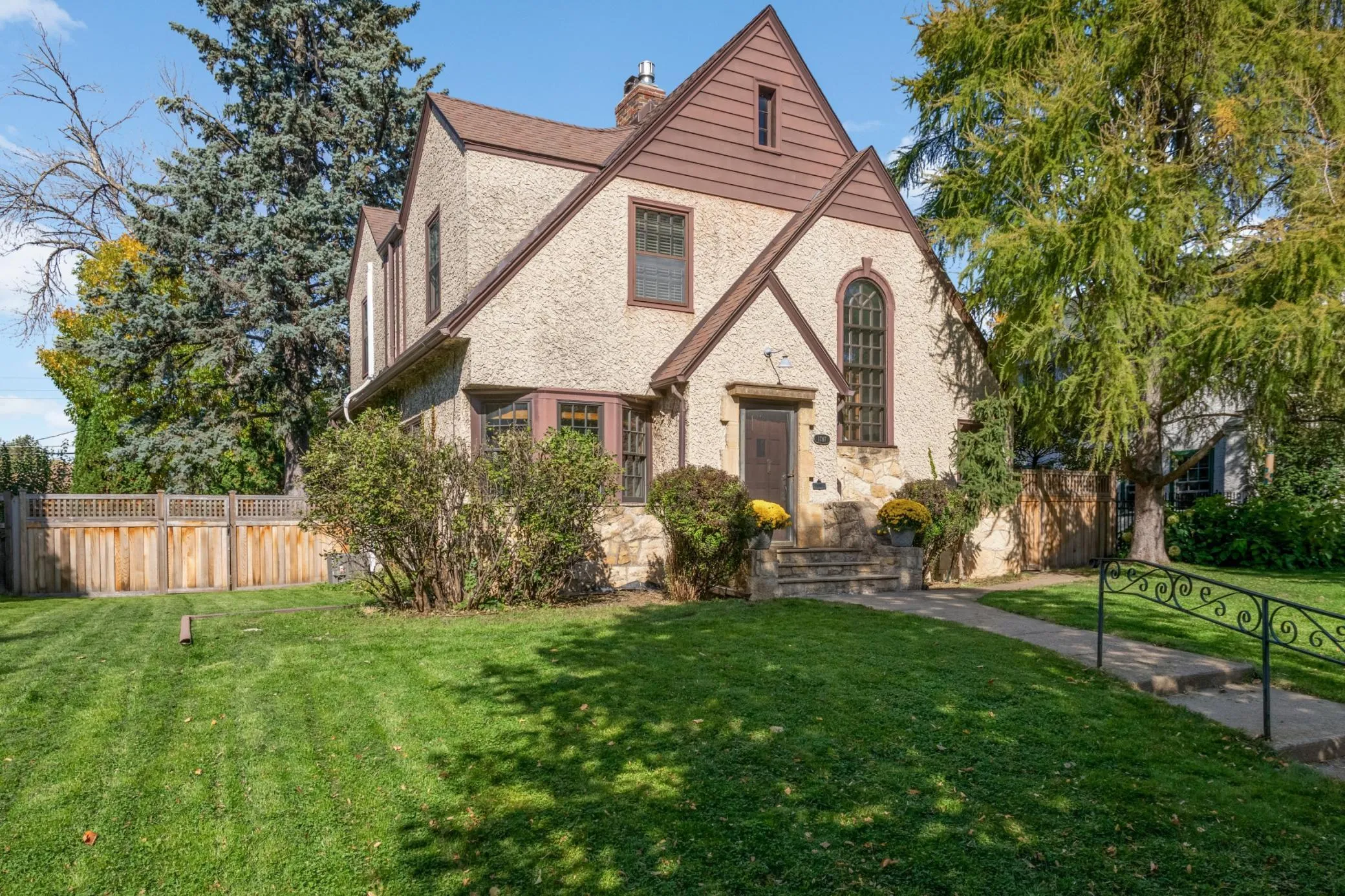 Photo 36 of 1787 Hillcrest Avenue