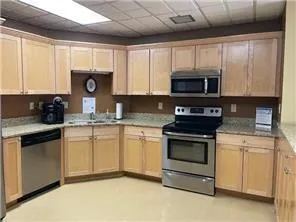 Photo 13 of 6500 Woodlake Drive Unit 401