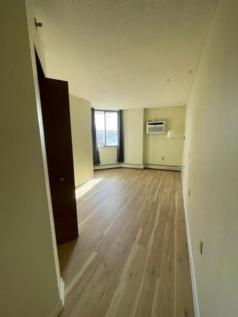 Photo 8 of 6500 Woodlake Drive Unit 401