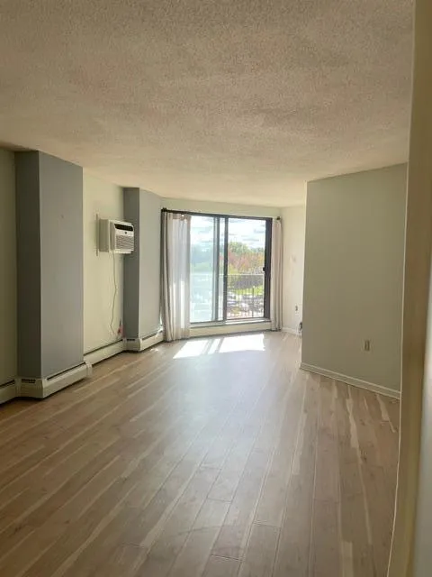 Photo 3 of 6500 Woodlake Drive Unit 401