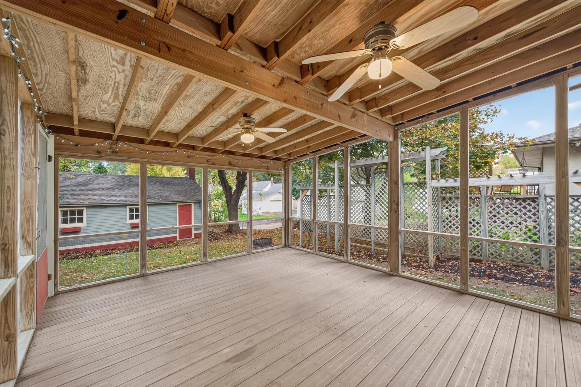 Photo 16 of 2631 5th E Avenue