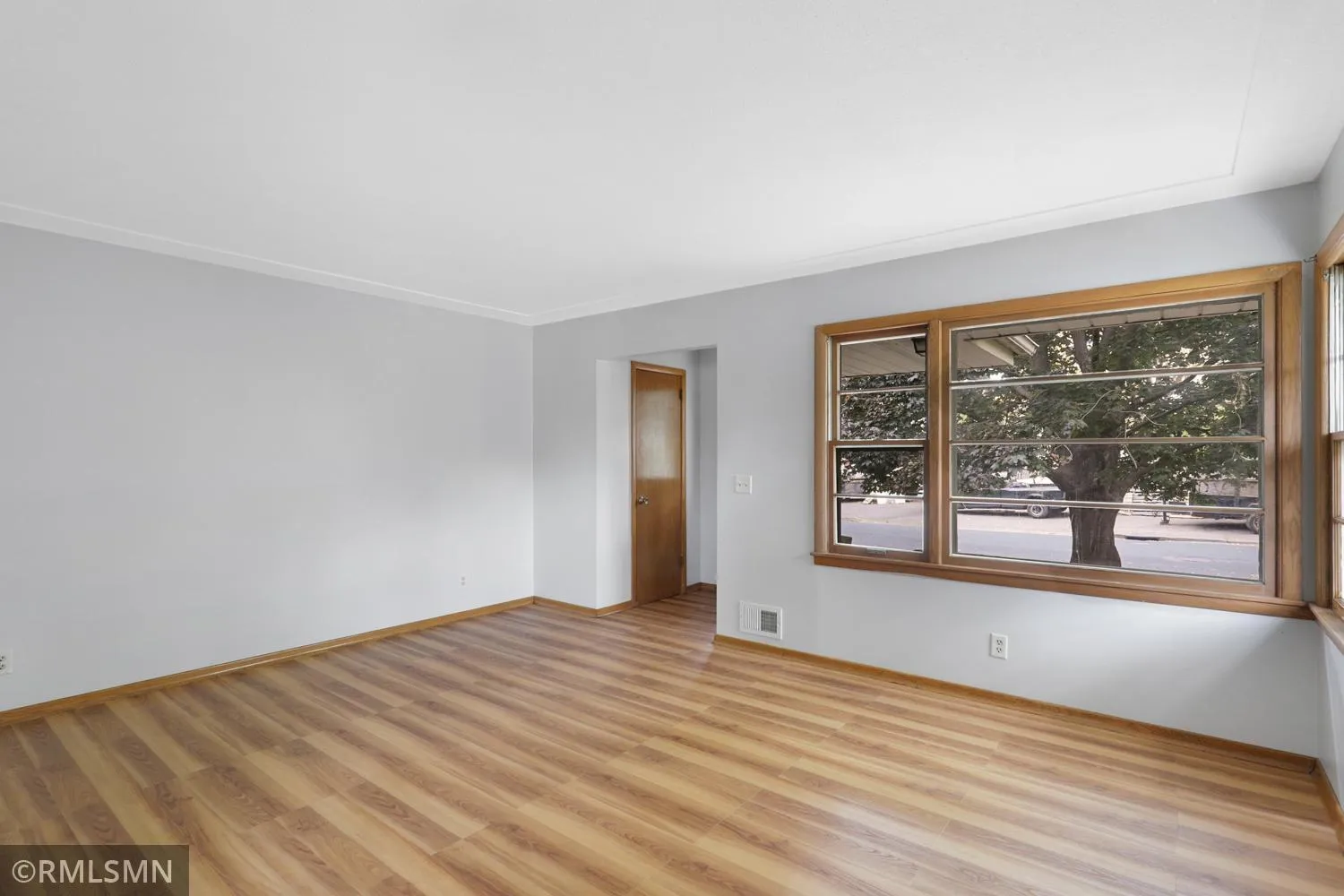 Photo 4 of 3832 3rd Ne Street