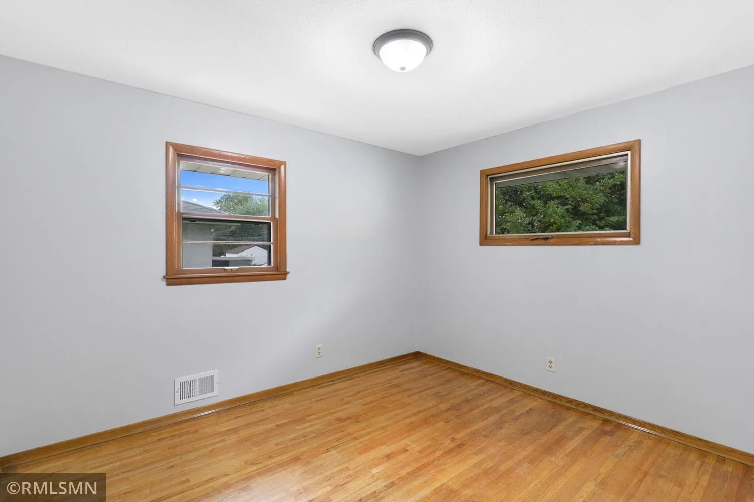 Photo 12 of 3832 3rd Ne Street