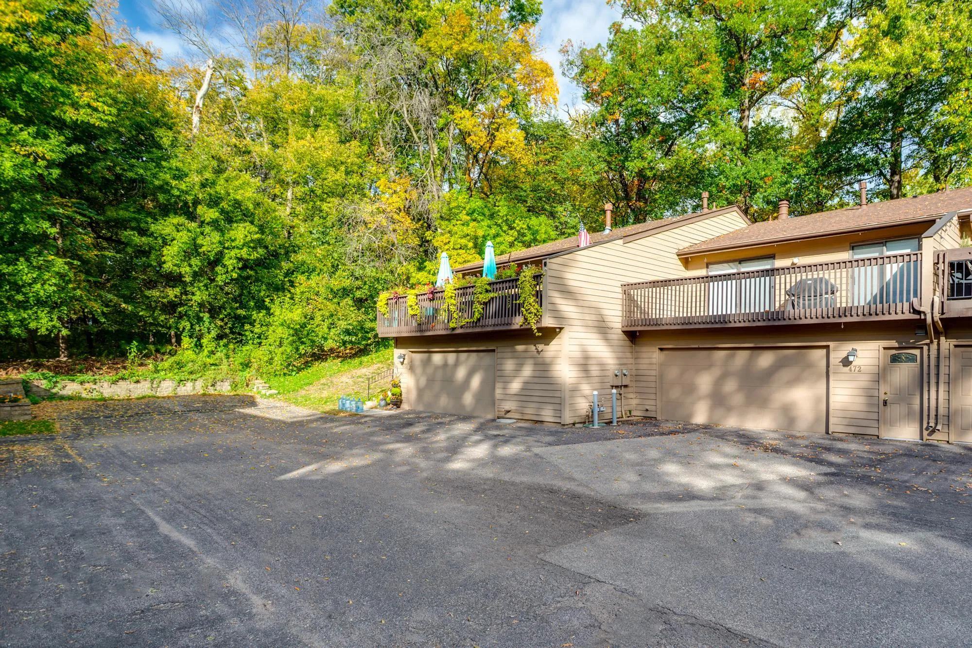 Photo 7 of 472 W Eagle Lake Drive