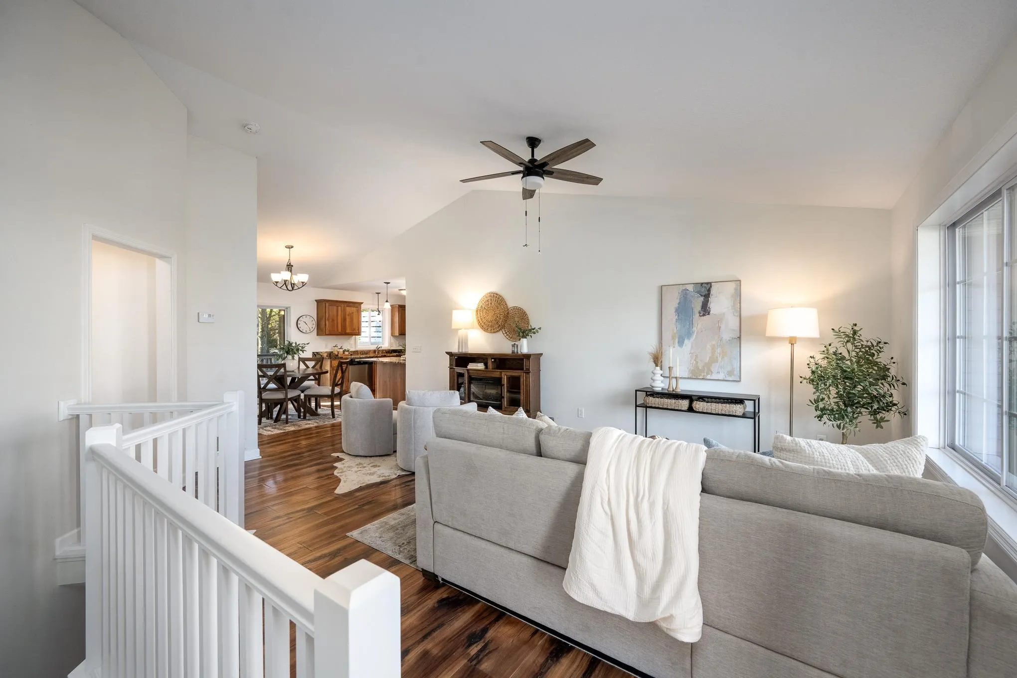 Photo 6 of 304 Evergreen Drive