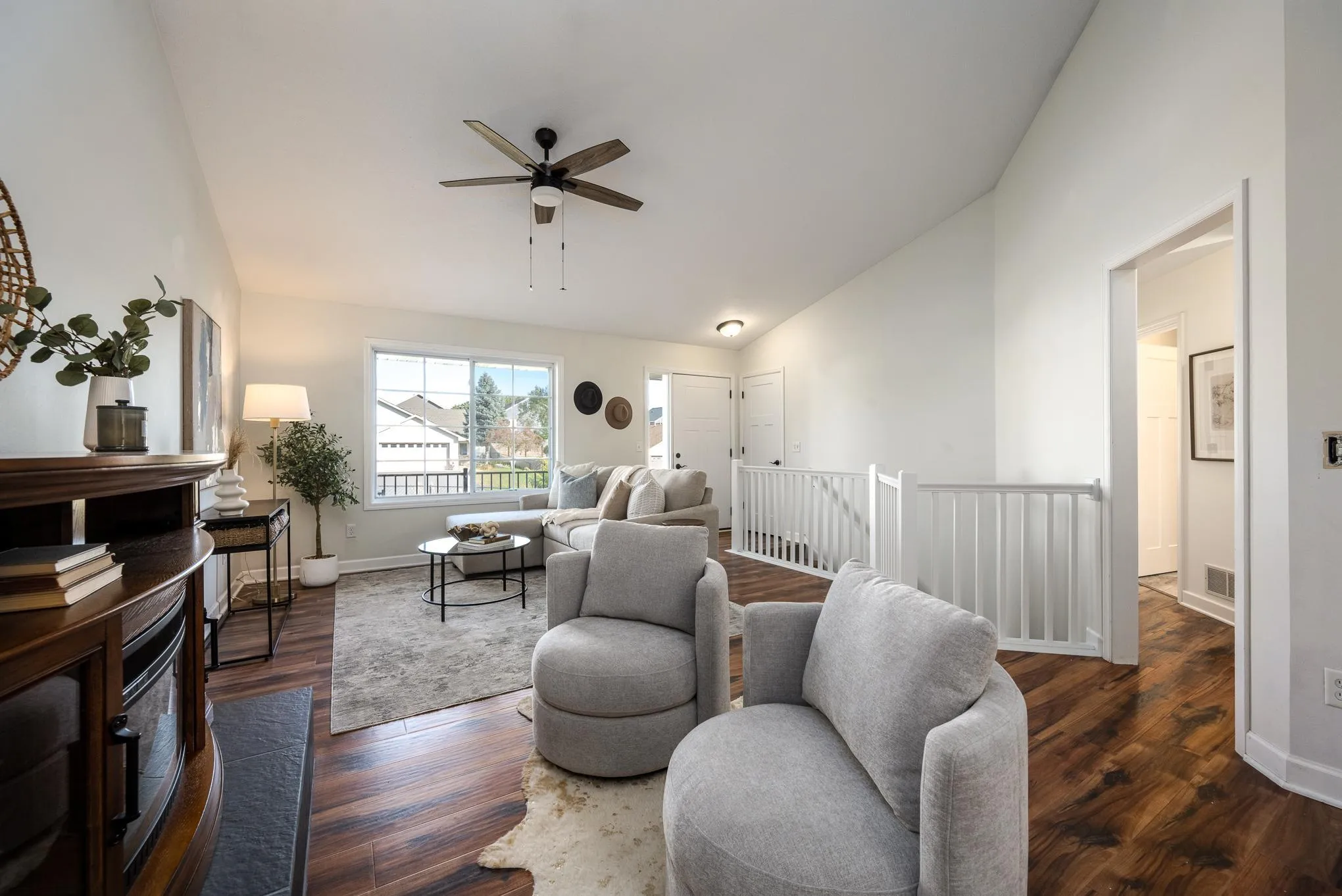 Photo 10 of 304 Evergreen Drive