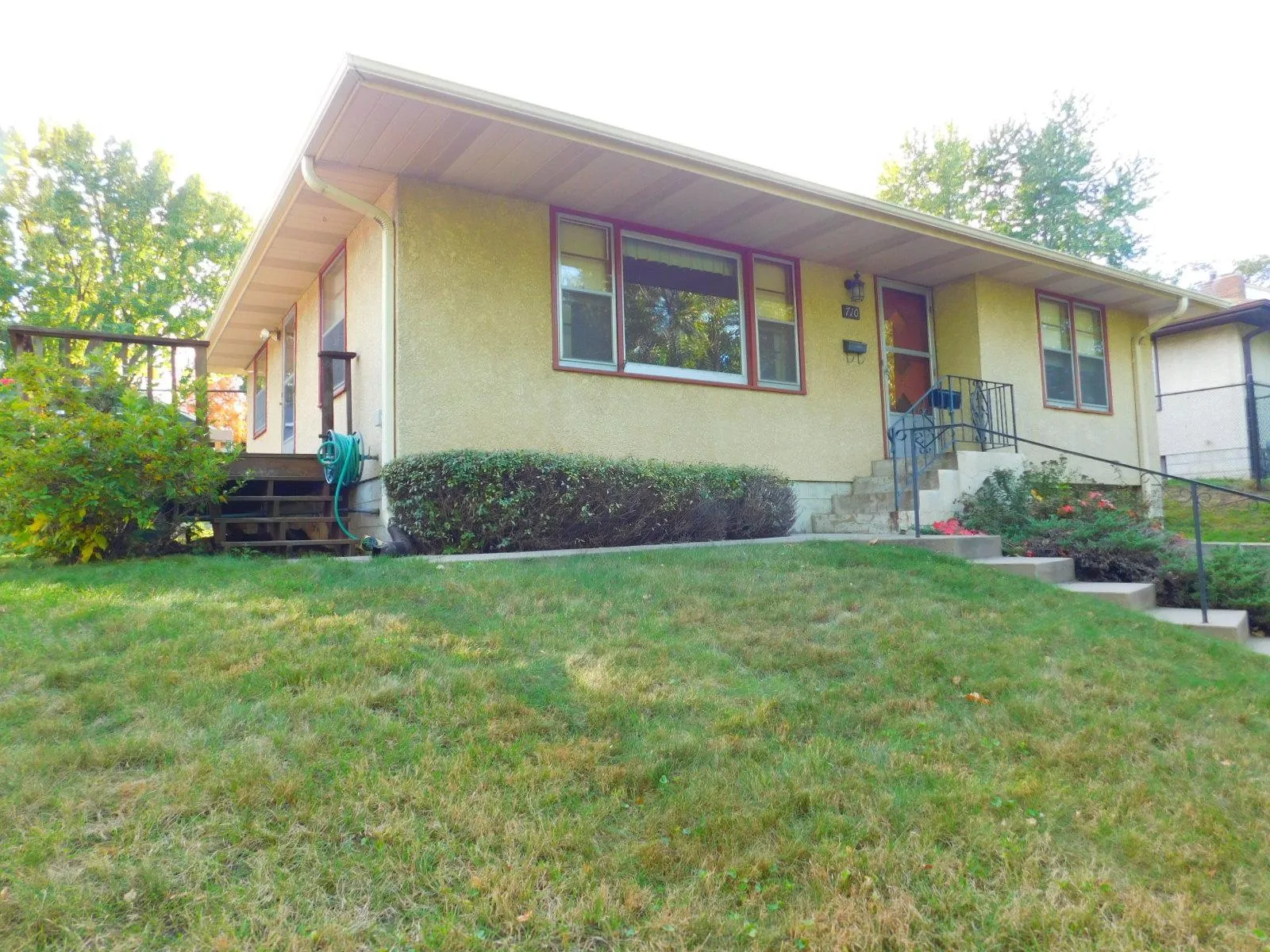 Photo 4 of 710 Edgar Avenue
