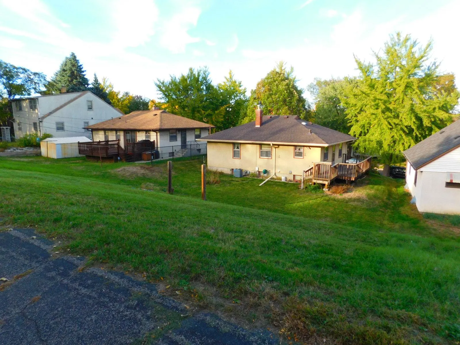 Photo 8 of 710 Edgar Avenue