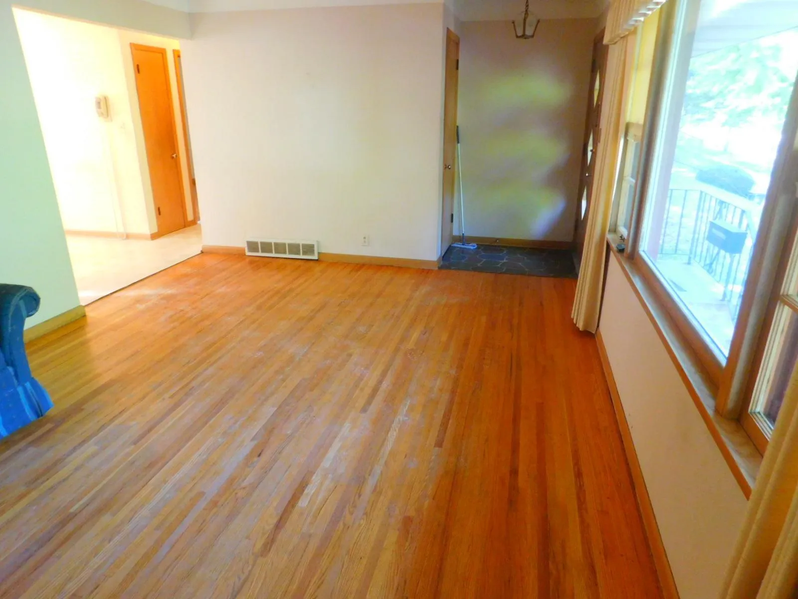Photo 16 of 710 Edgar Avenue