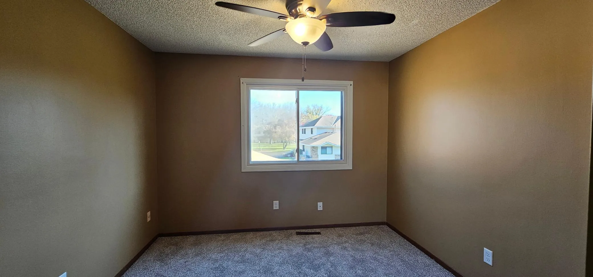 Photo 17 of 2677 Brookdale Lane Unit 2677