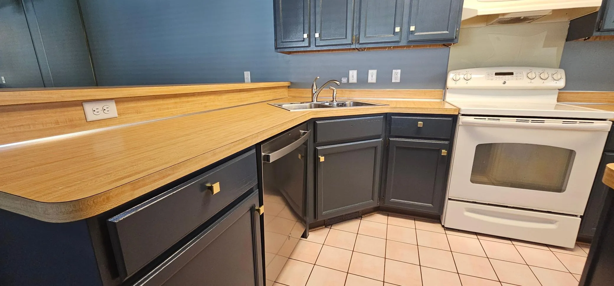 Photo 9 of 2677 Brookdale Lane Unit 2677