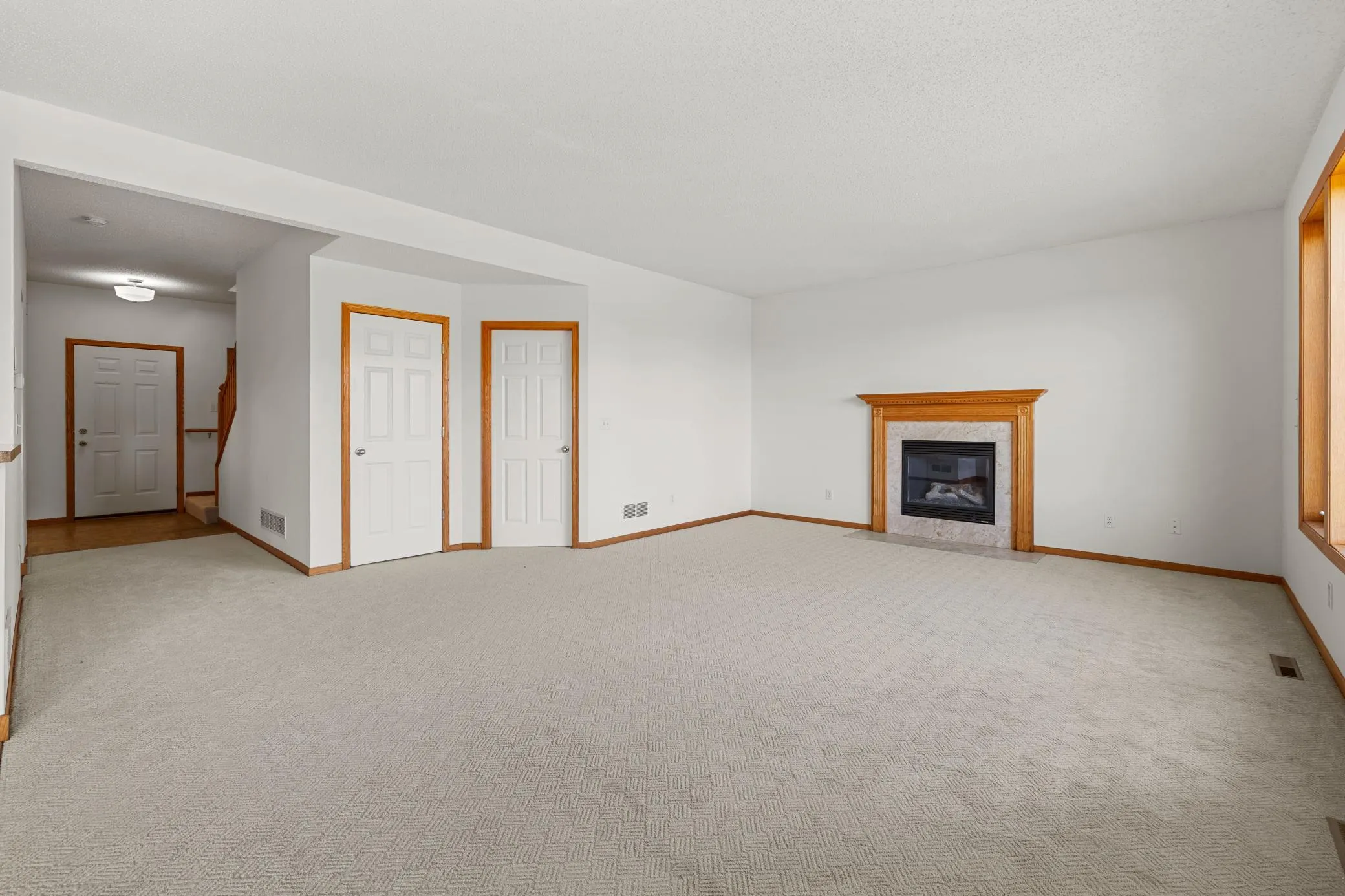 Photo 11 of 1096 Danube Avenue