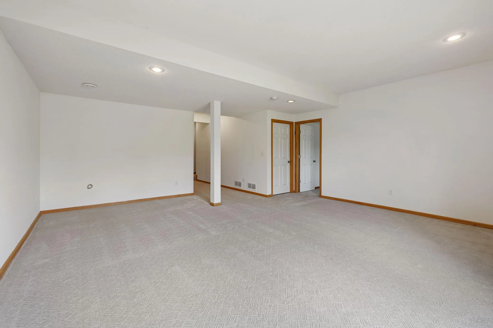 Photo 36 of 1096 Danube Avenue
