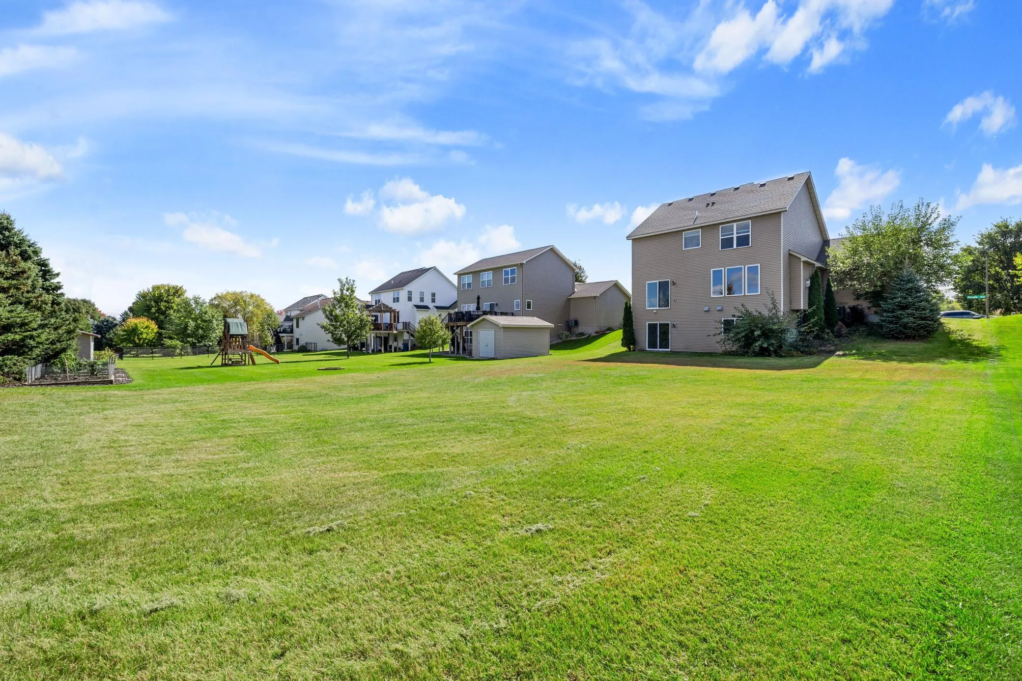 Photo 42 of 1096 Danube Avenue