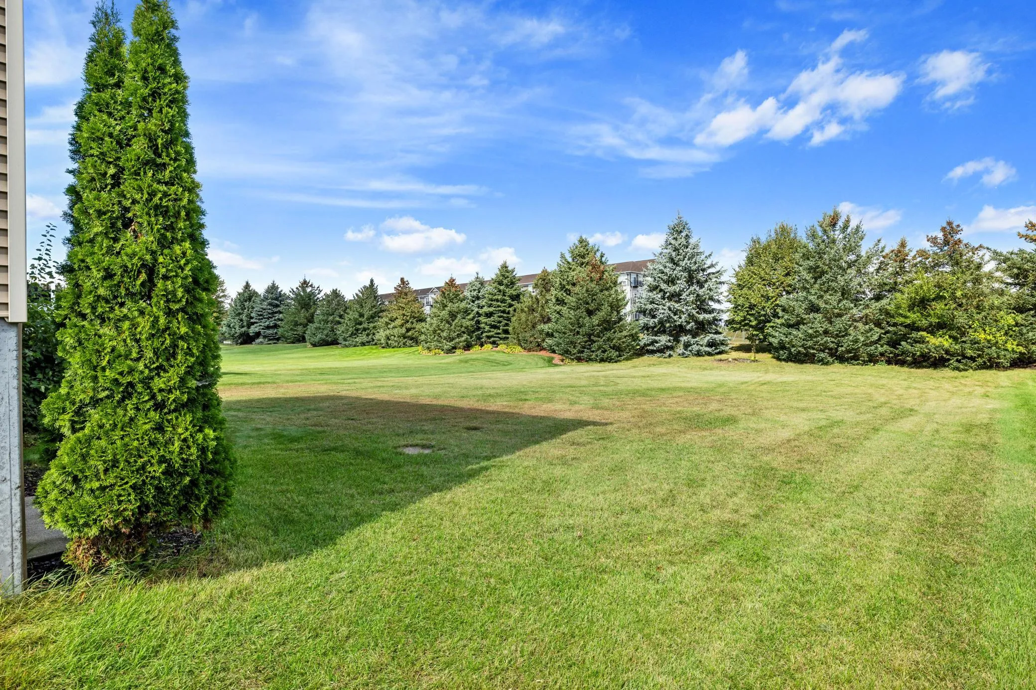 Photo 41 of 1096 Danube Avenue