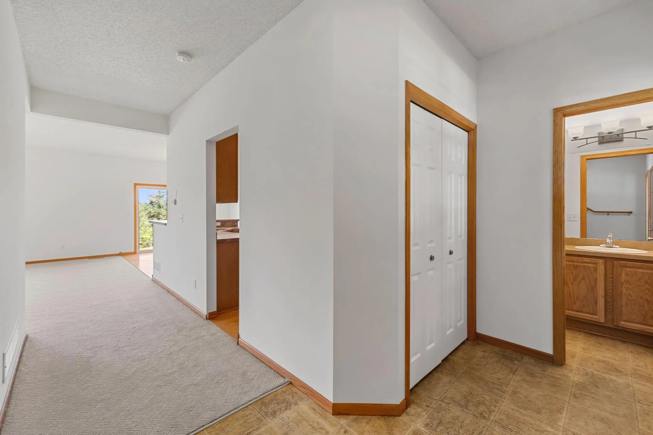 Photo 17 of 1096 Danube Avenue