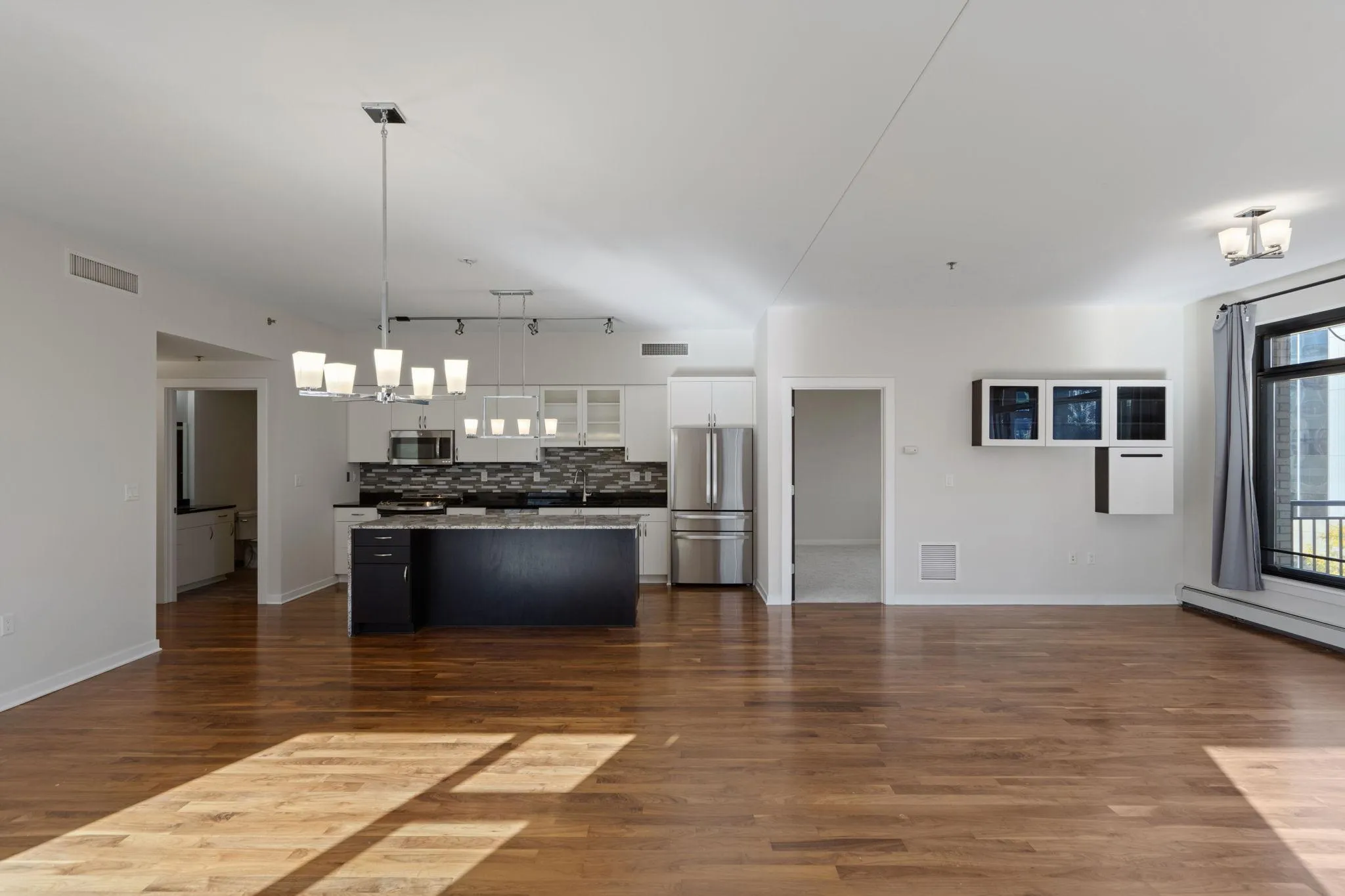 Photo 3 of 1120 S 2nd Street Unit 201