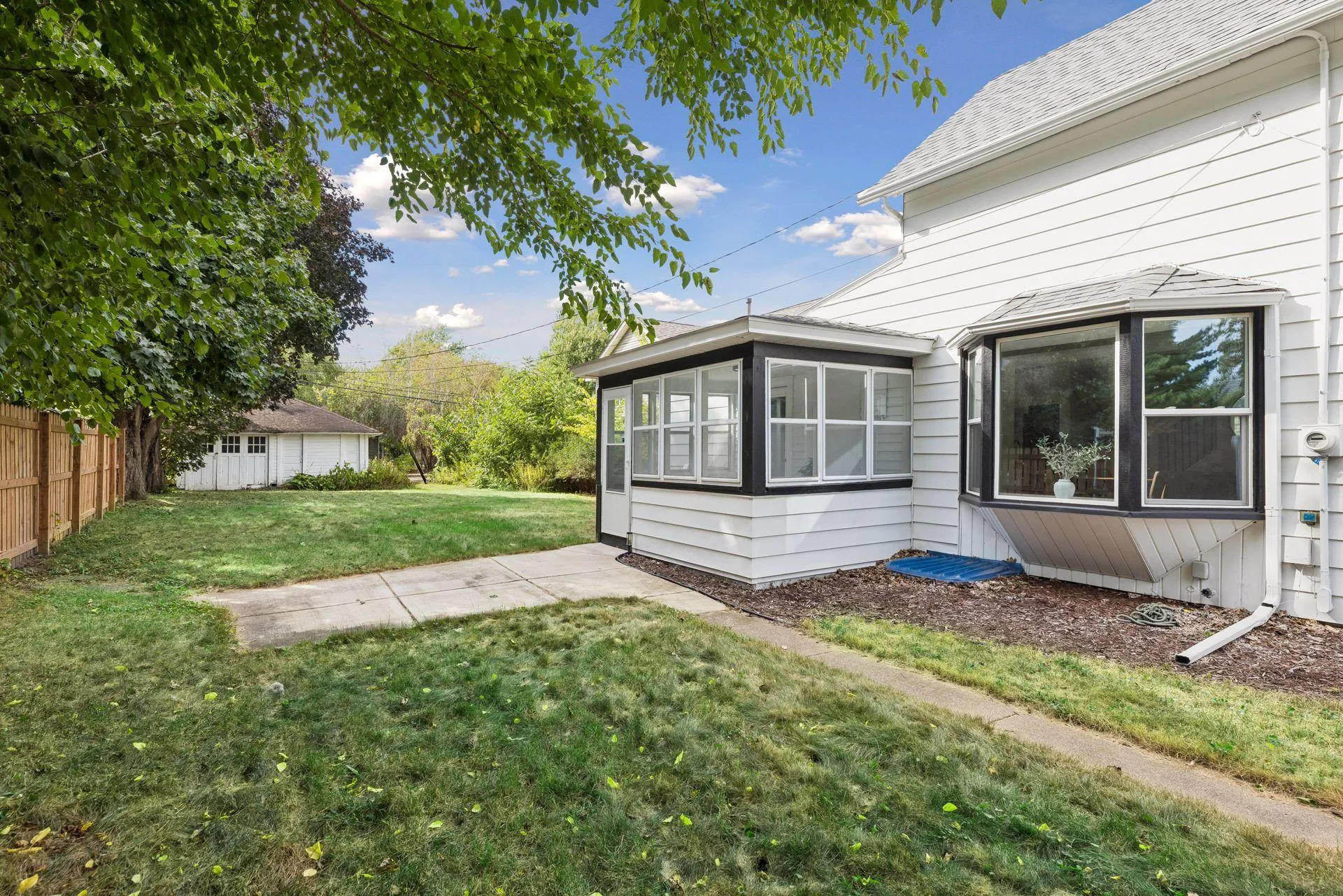 Photo 22 of 704 7th S Avenue