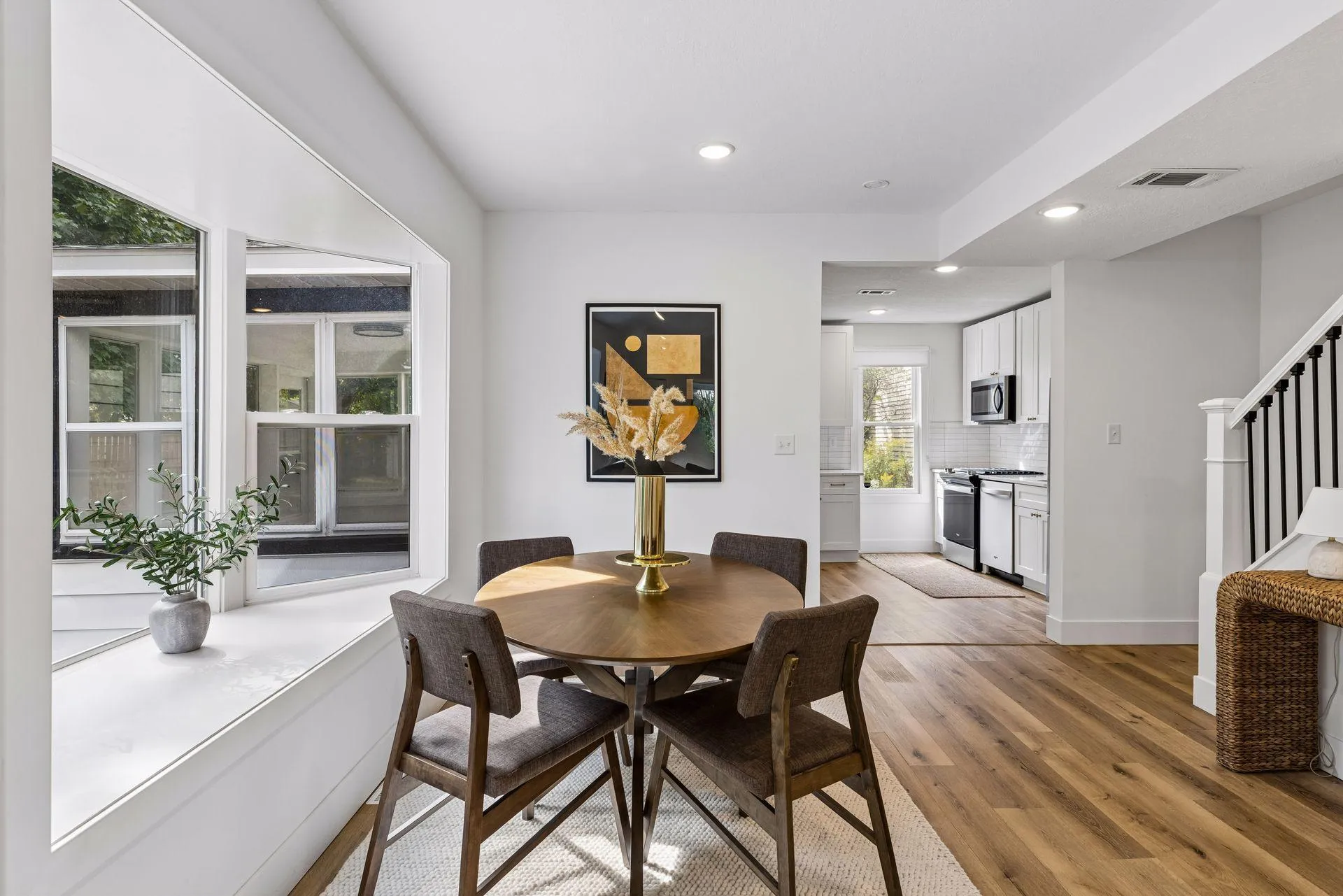 Photo 5 of 704 7th S Avenue