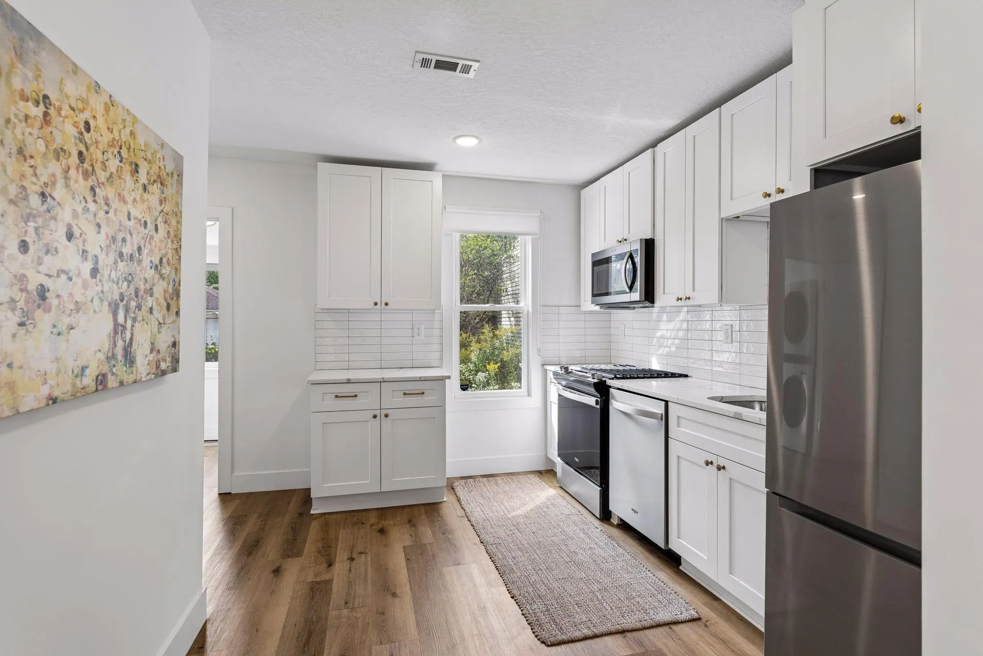 Photo 8 of 704 7th S Avenue