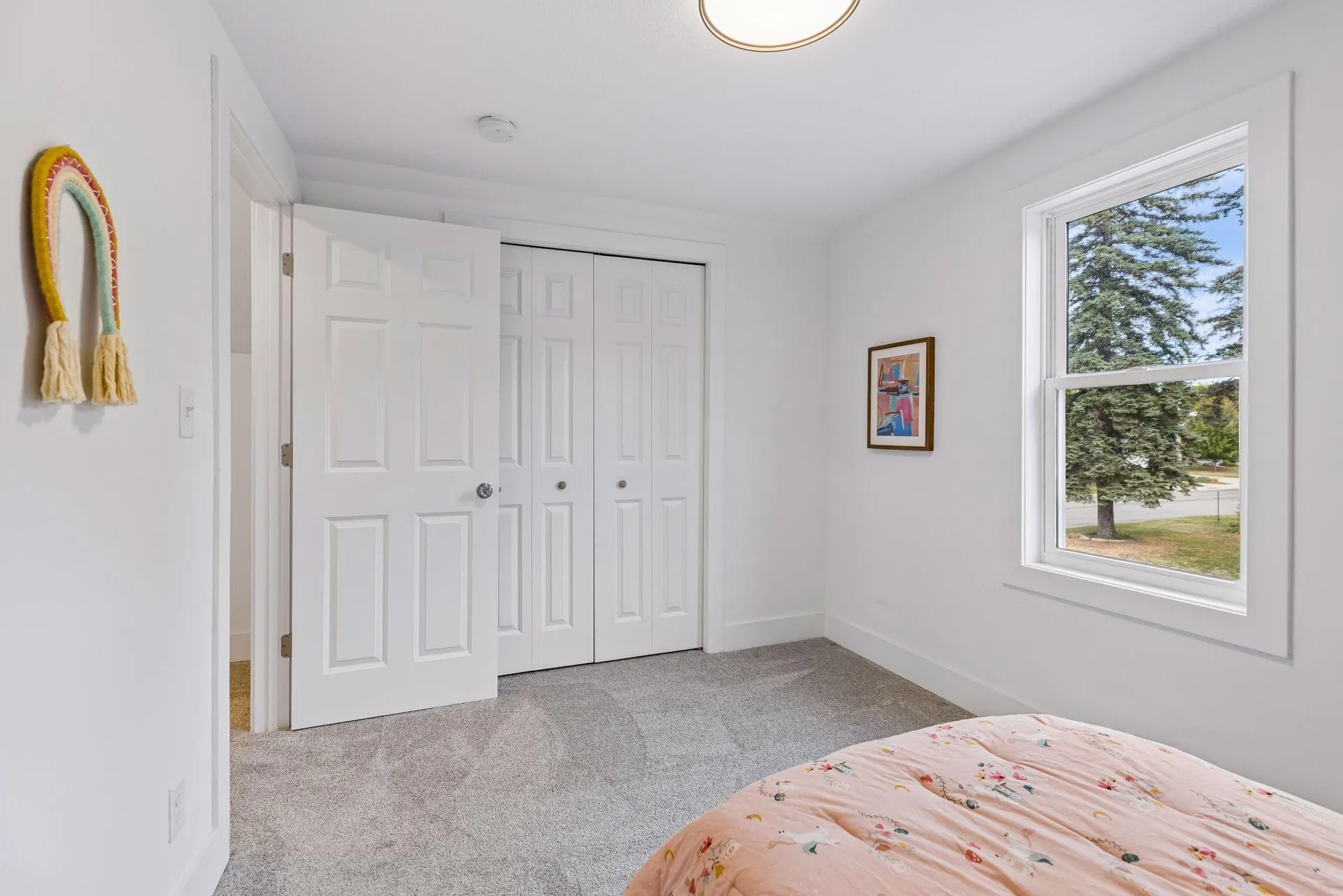 Photo 17 of 704 7th S Avenue