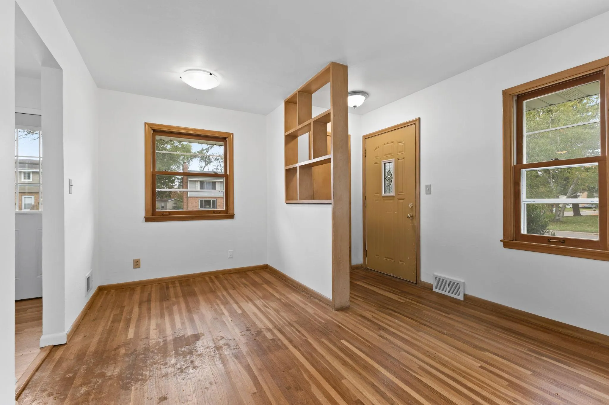 Photo 5 of 7345 Grand S Avenue