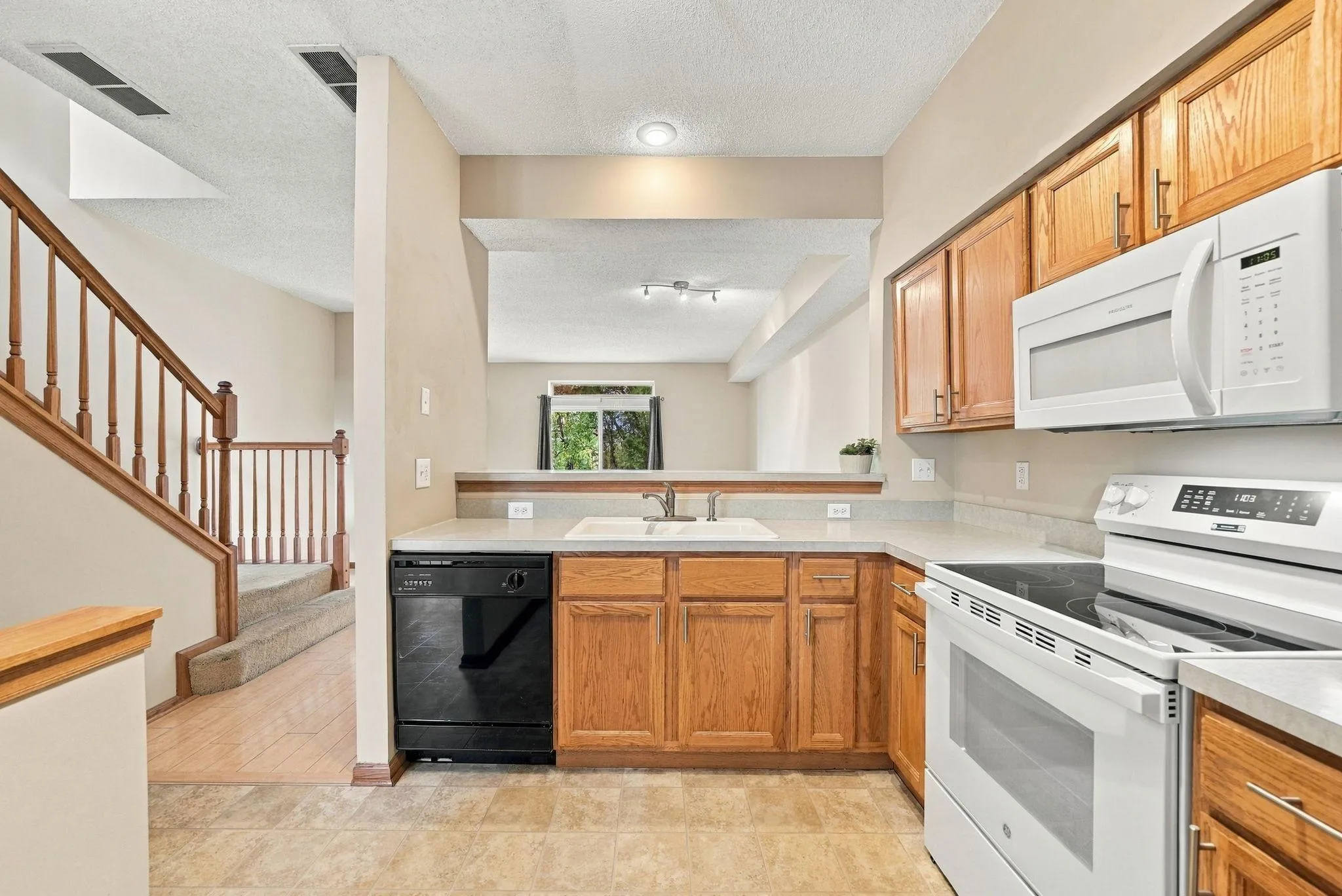 Photo 10 of 11679 Langford Circle Unit 904