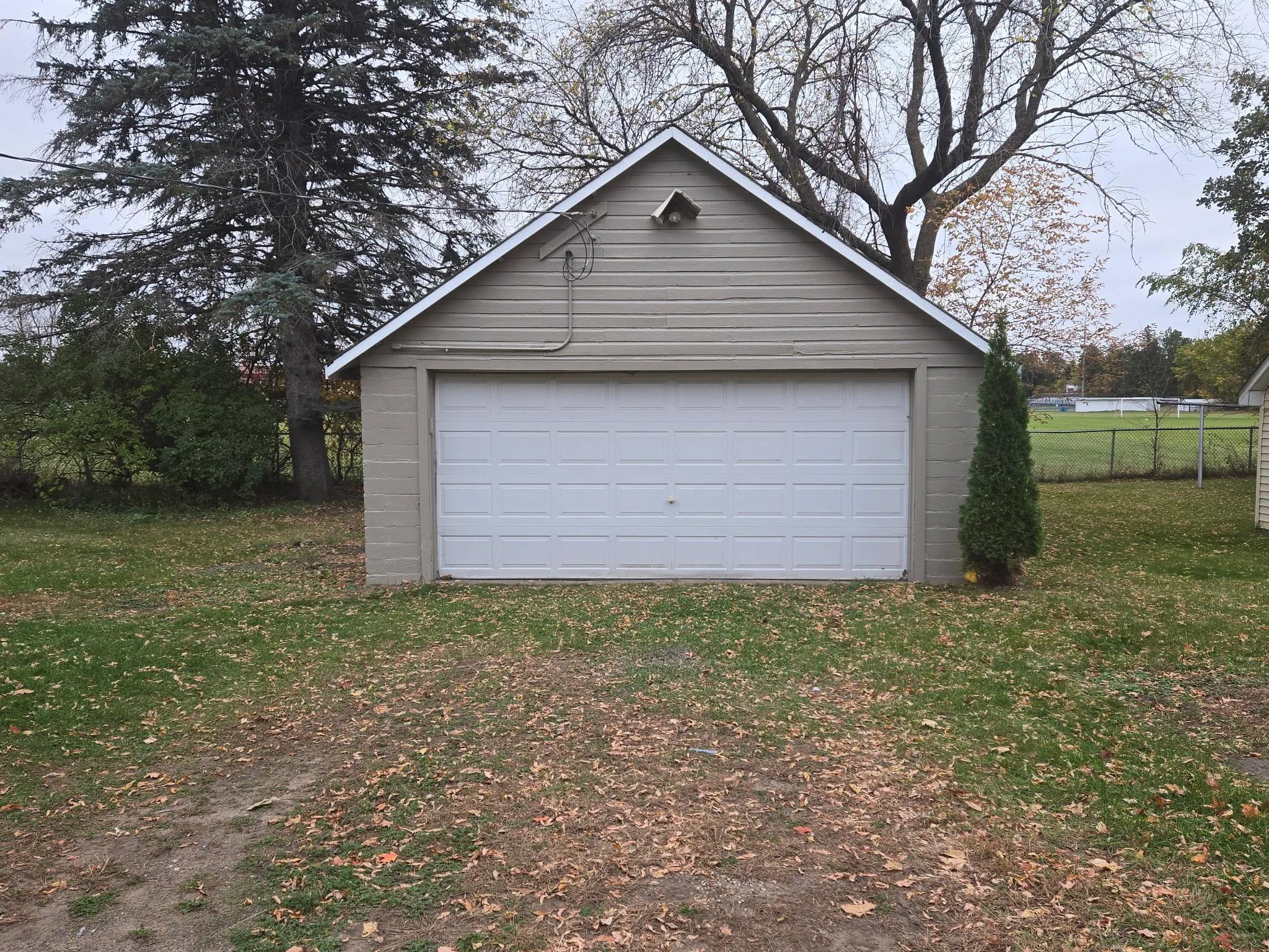 Photo 15 of 901 S 6th Street