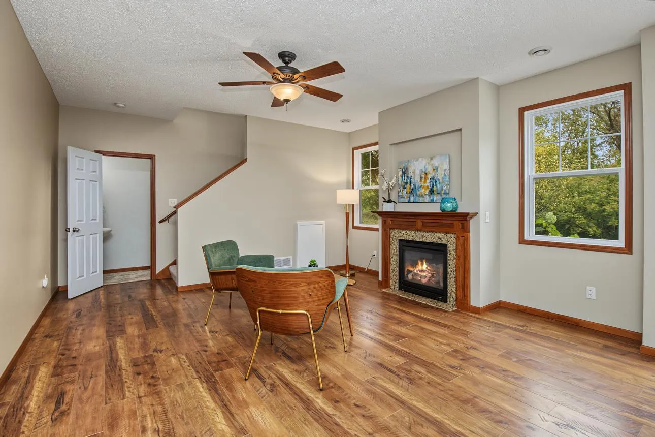 Photo 7 of 560 Ravencroft Road