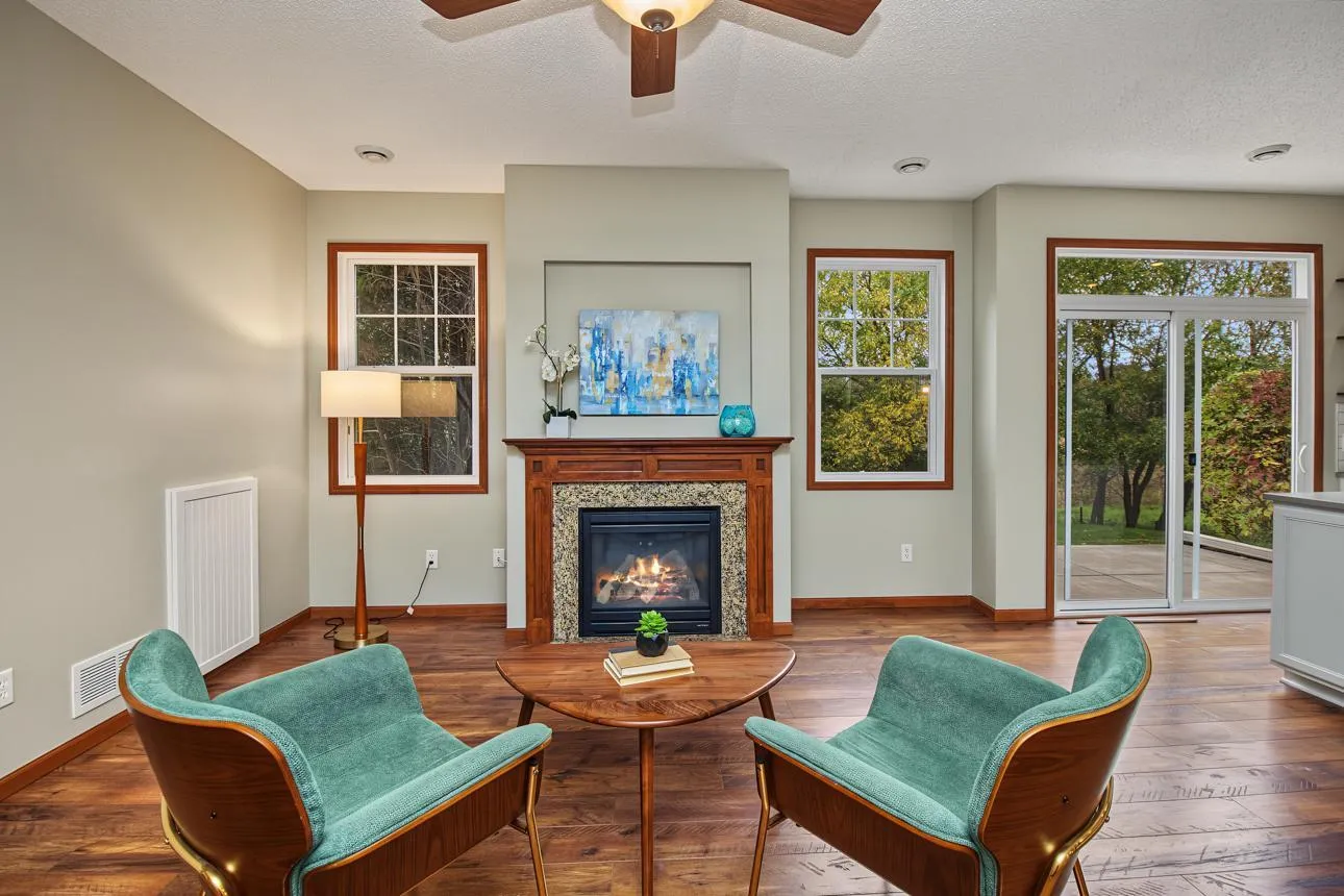 Photo 8 of 560 Ravencroft Road