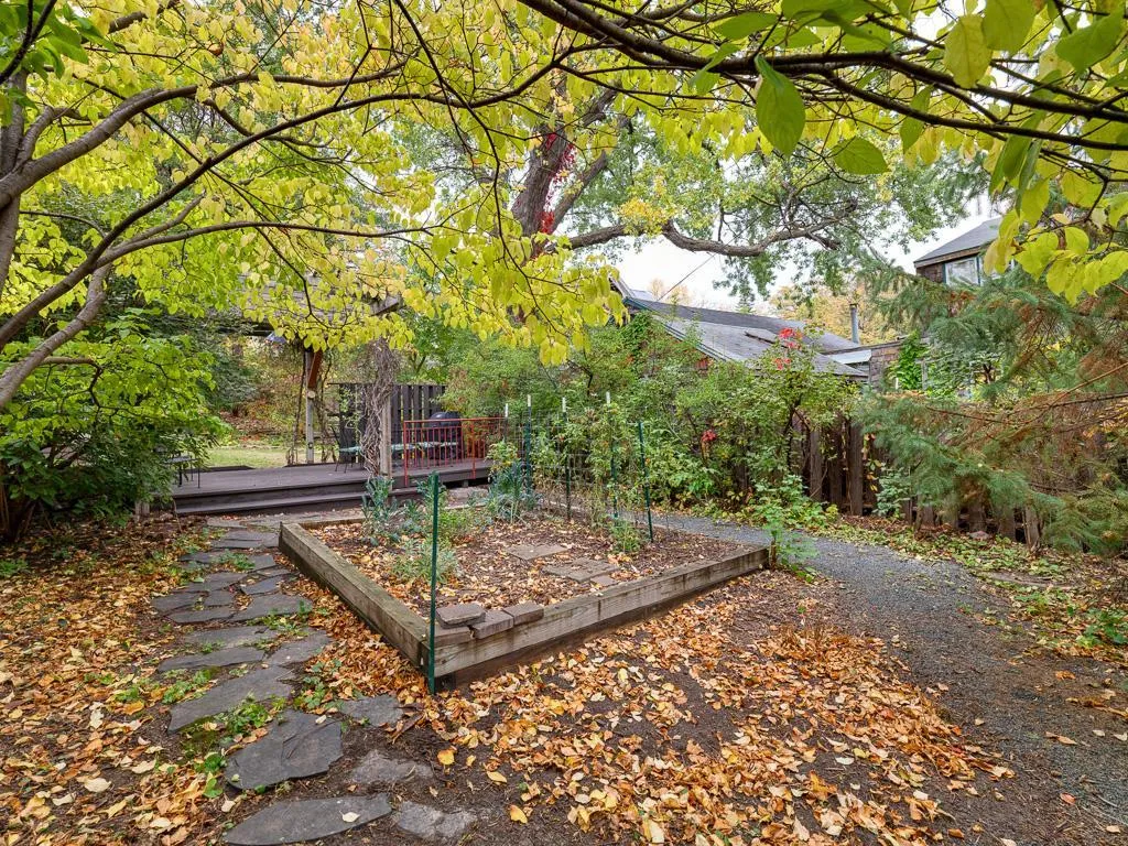Photo 34 of 83 Seymour Se Avenue