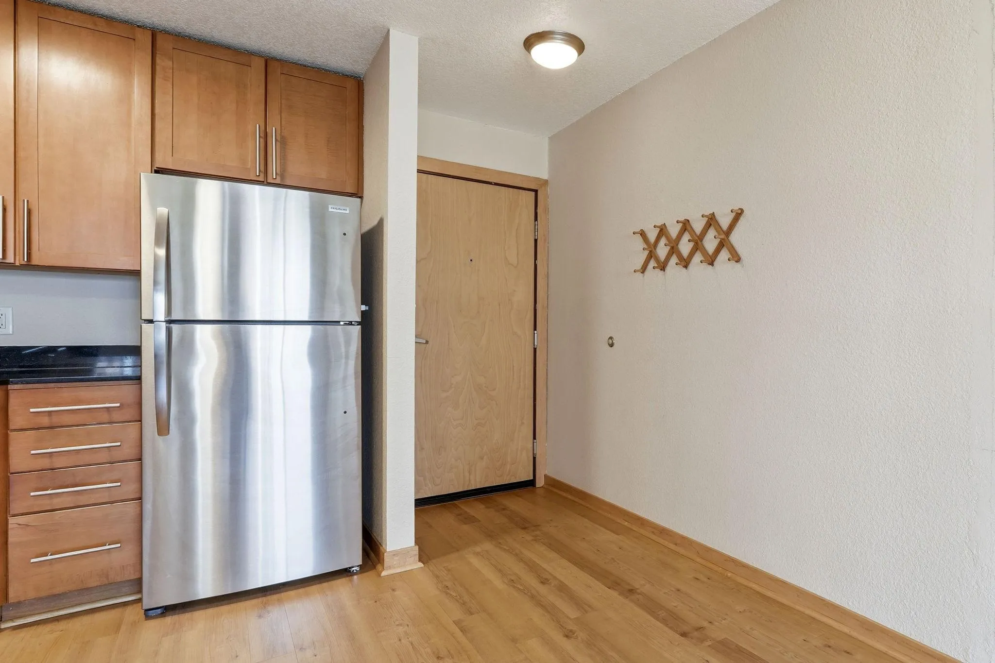 Photo 7 of 2532 1st S Avenue Unit S301