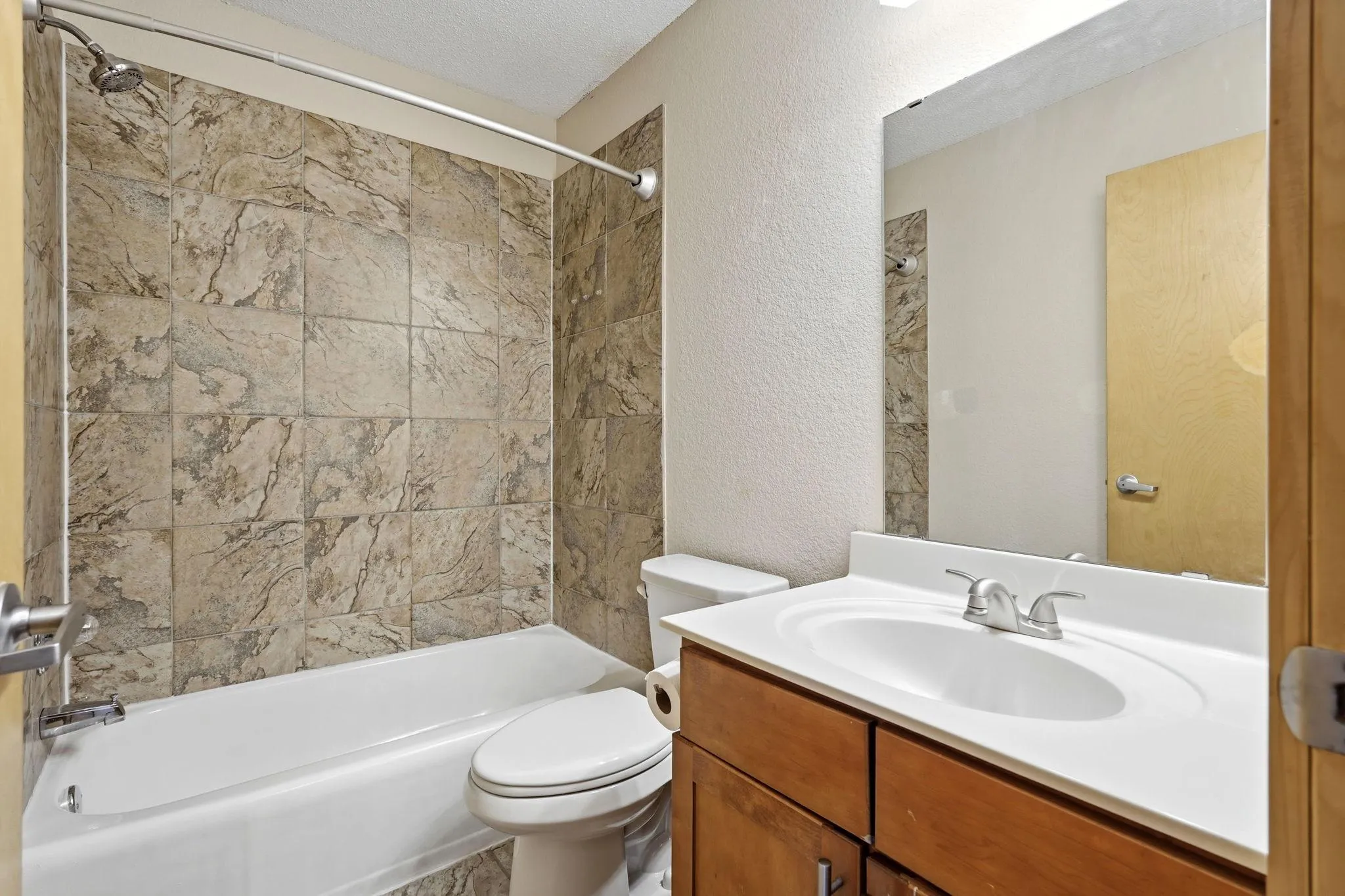 Photo 15 of 2532 1st S Avenue Unit S301