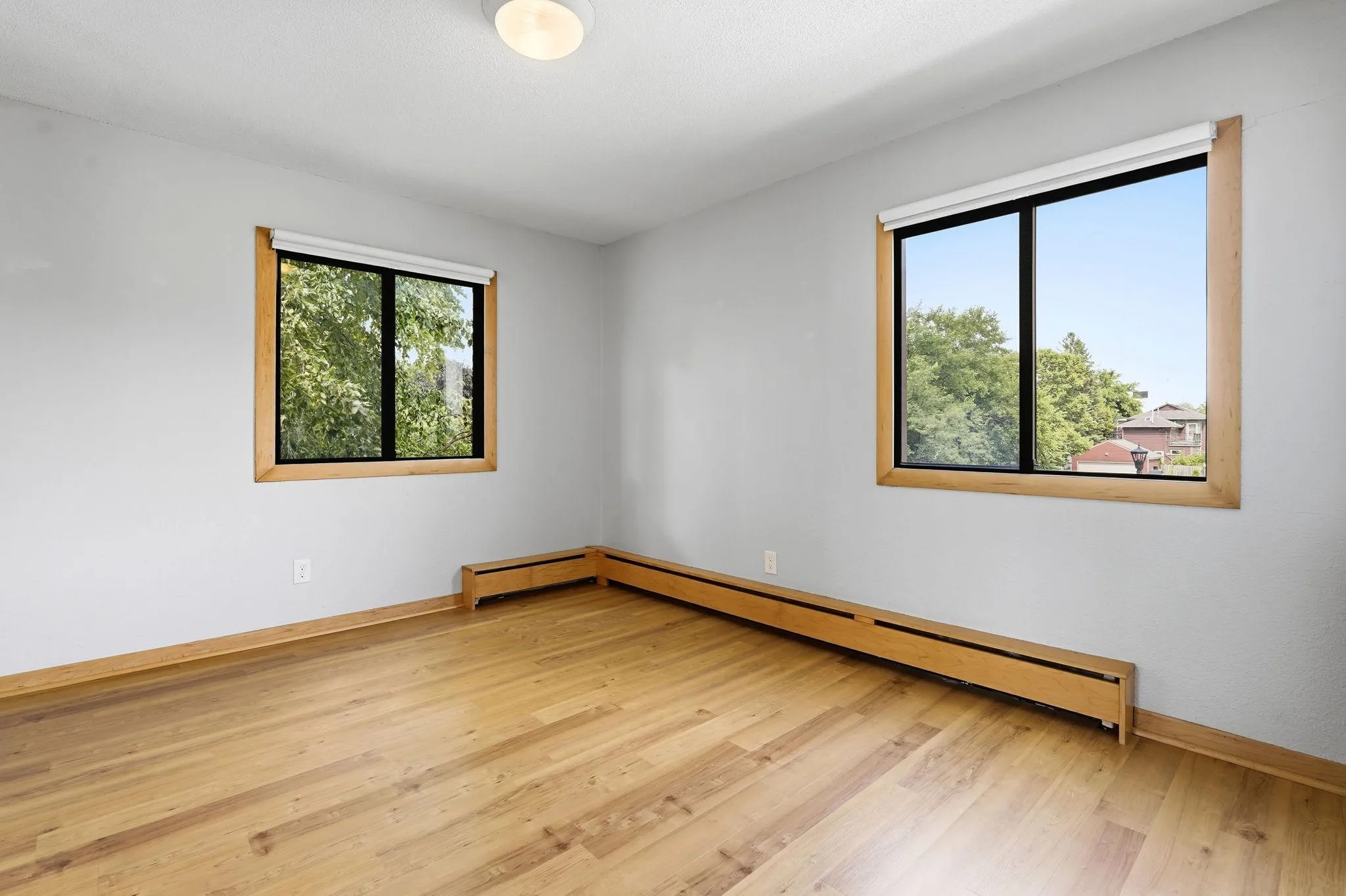 Photo 11 of 2532 1st S Avenue Unit S301