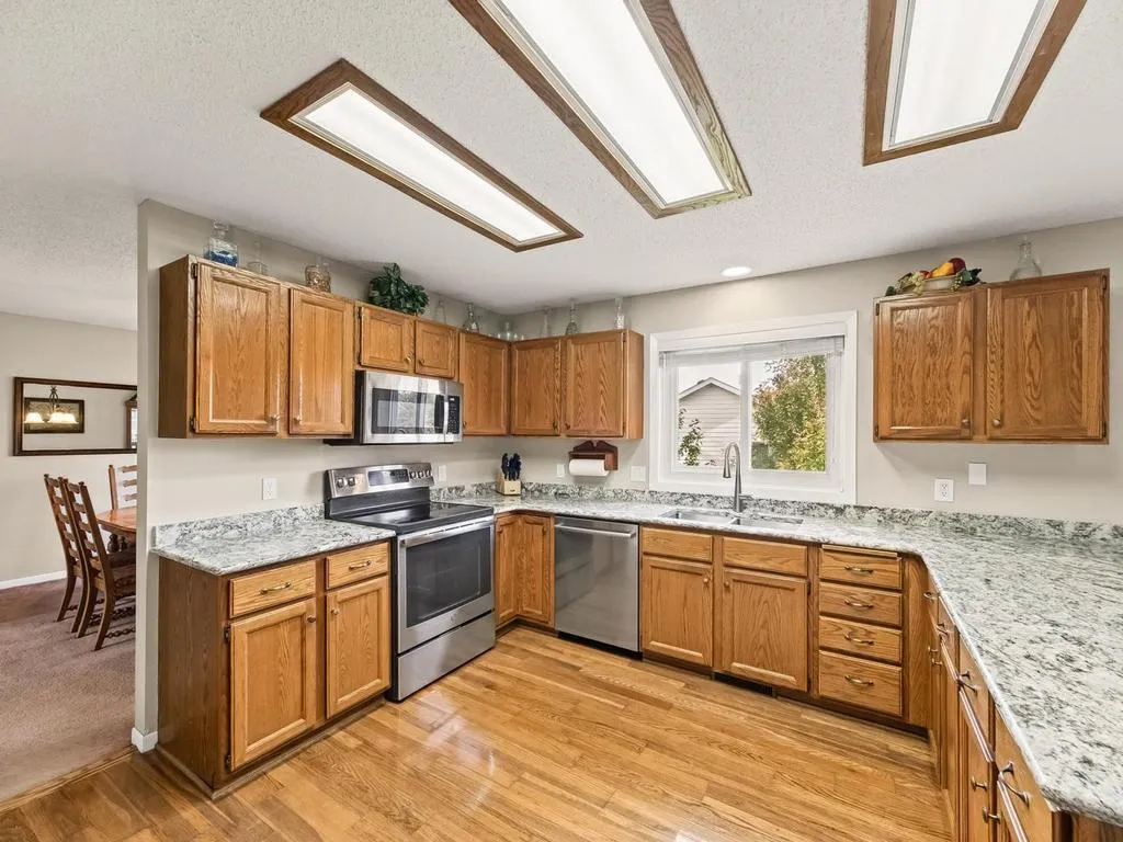 Photo 17 of 15601 Claret W Avenue