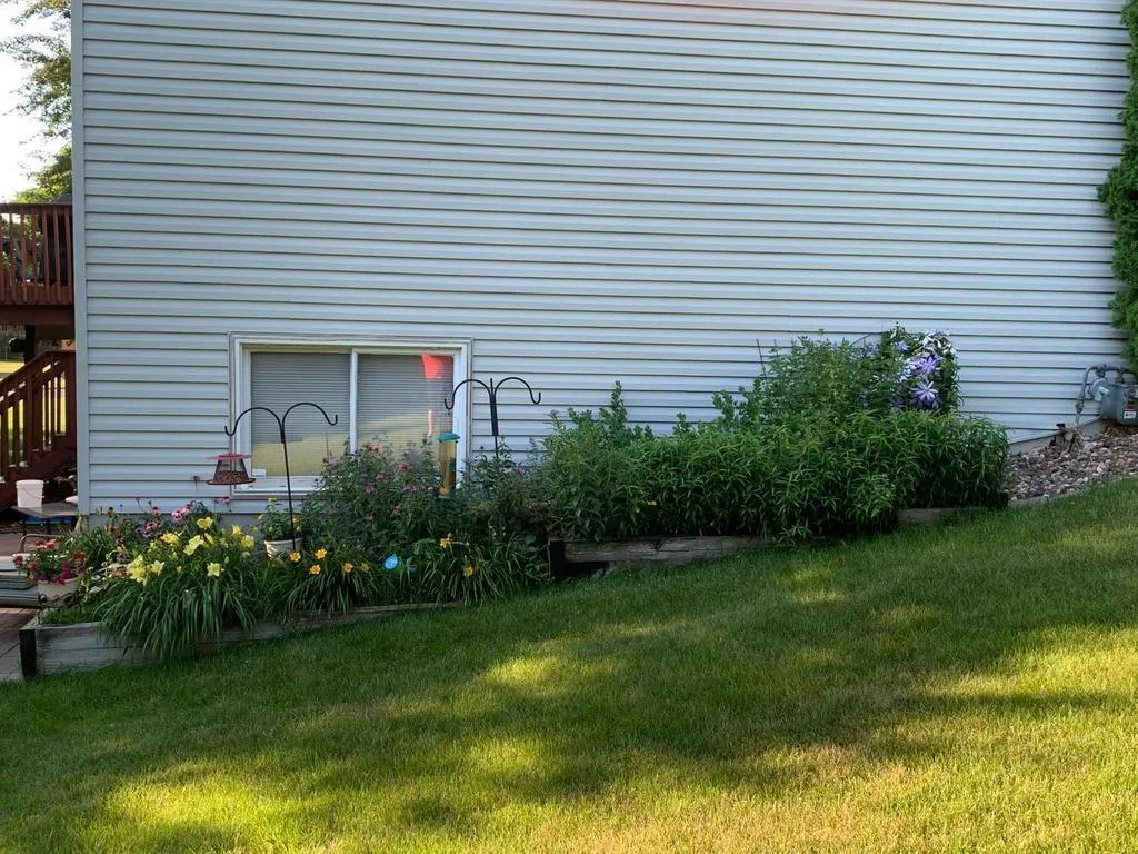 Photo 34 of 15601 Claret W Avenue