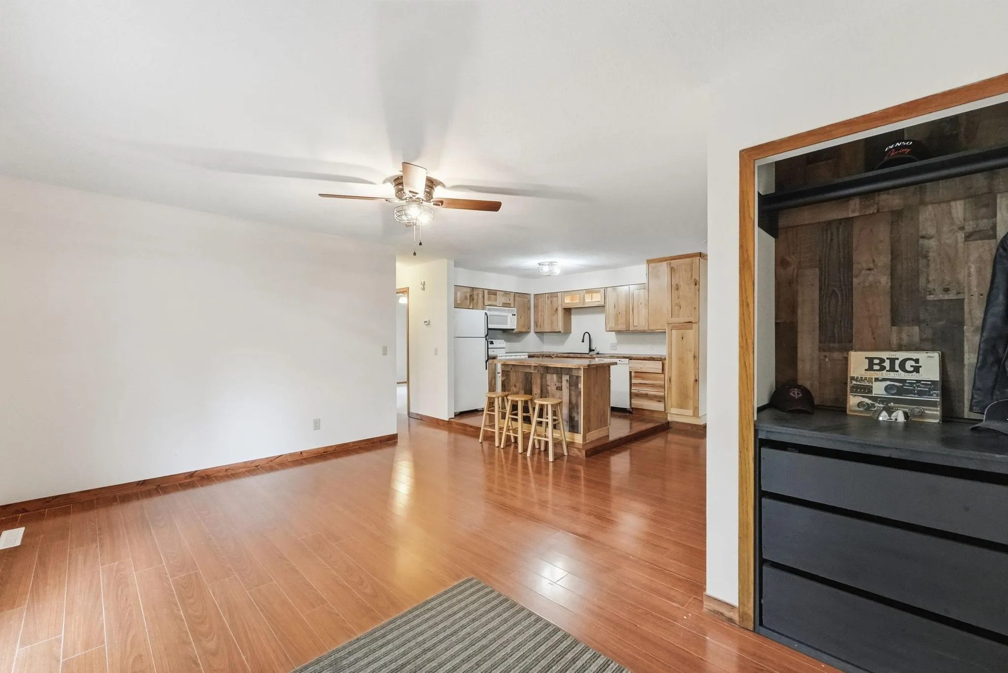Photo 5 of 2137 109th Nw Avenue Unit 0