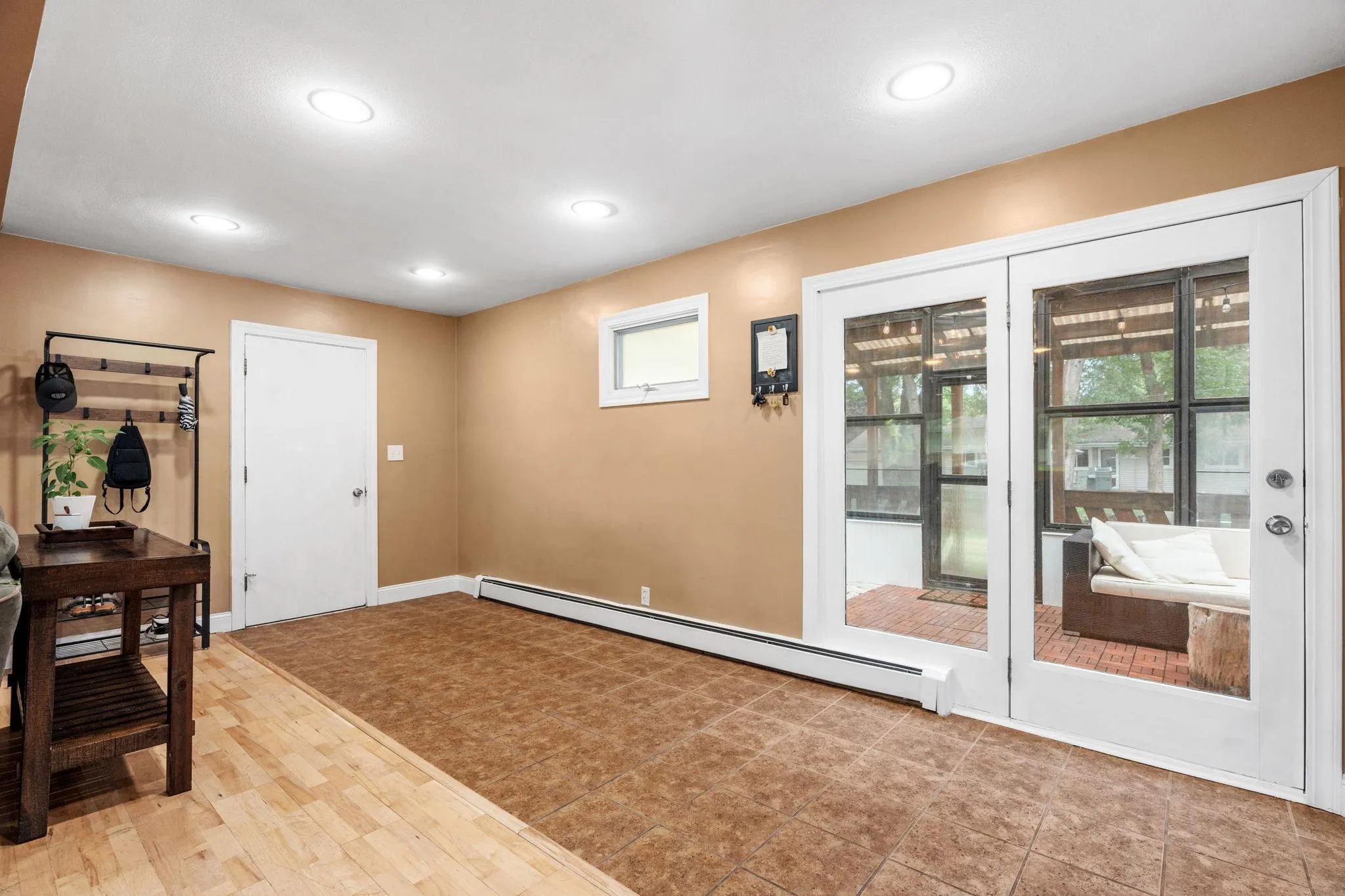 Photo 16 of 2216 E 114th Street