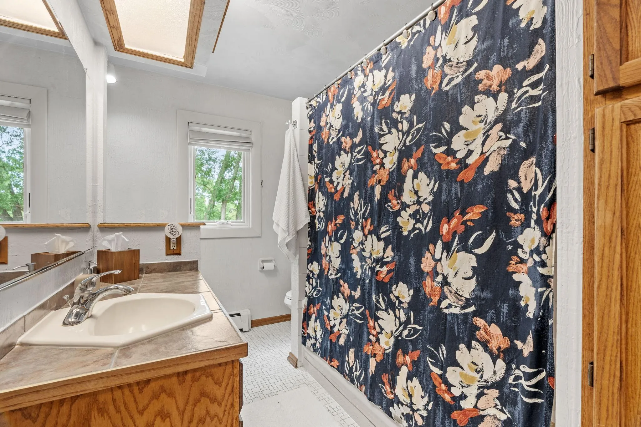 Photo 12 of 2216 E 114th Street
