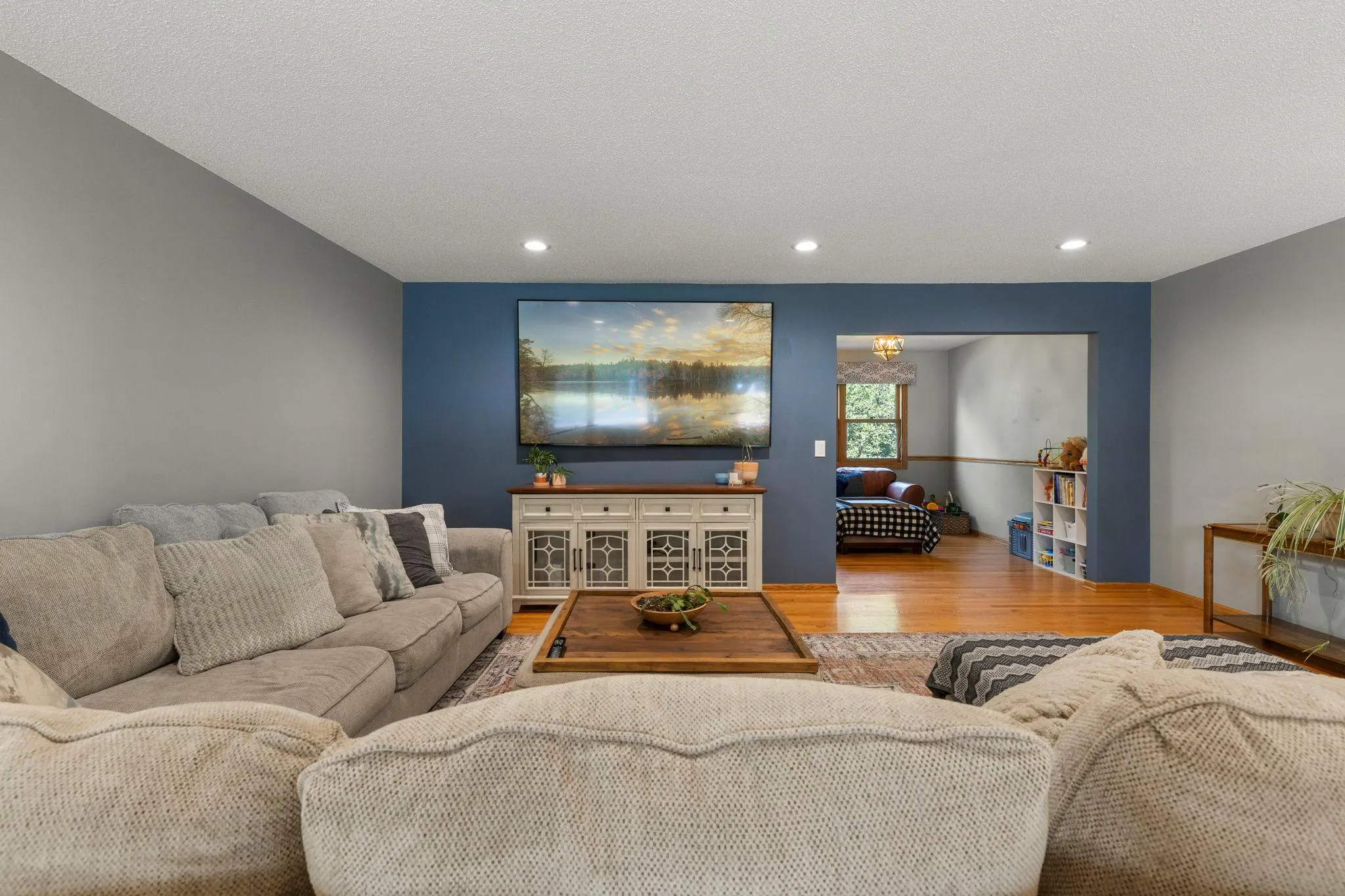 Photo 9 of 4517 Orchard N Avenue