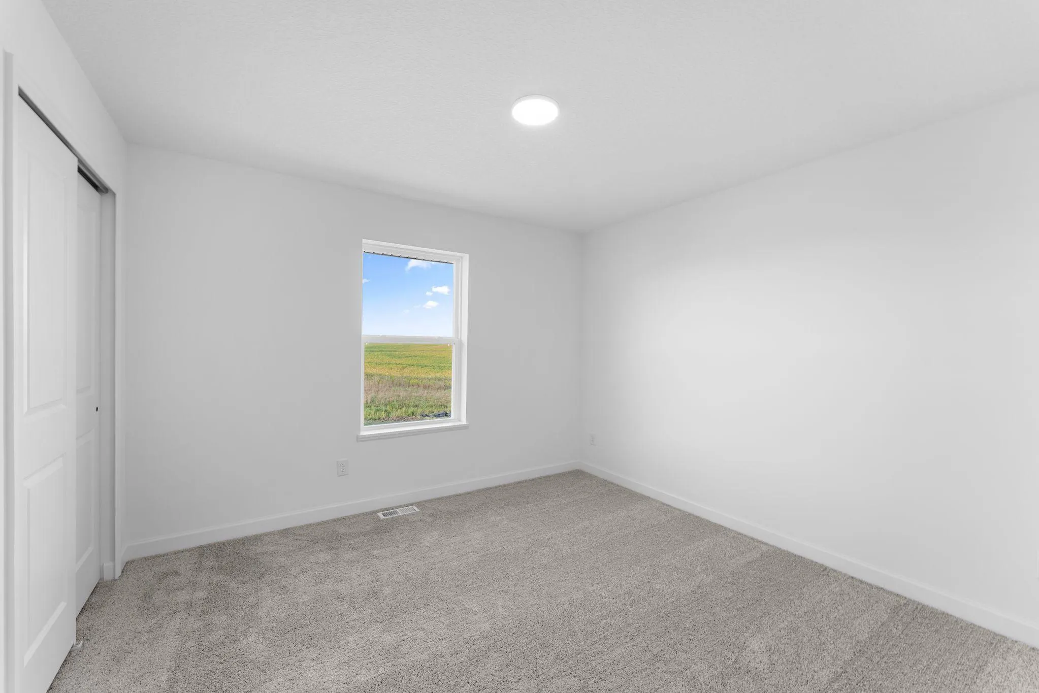 Photo 13 of 9831 26th Ne Street
