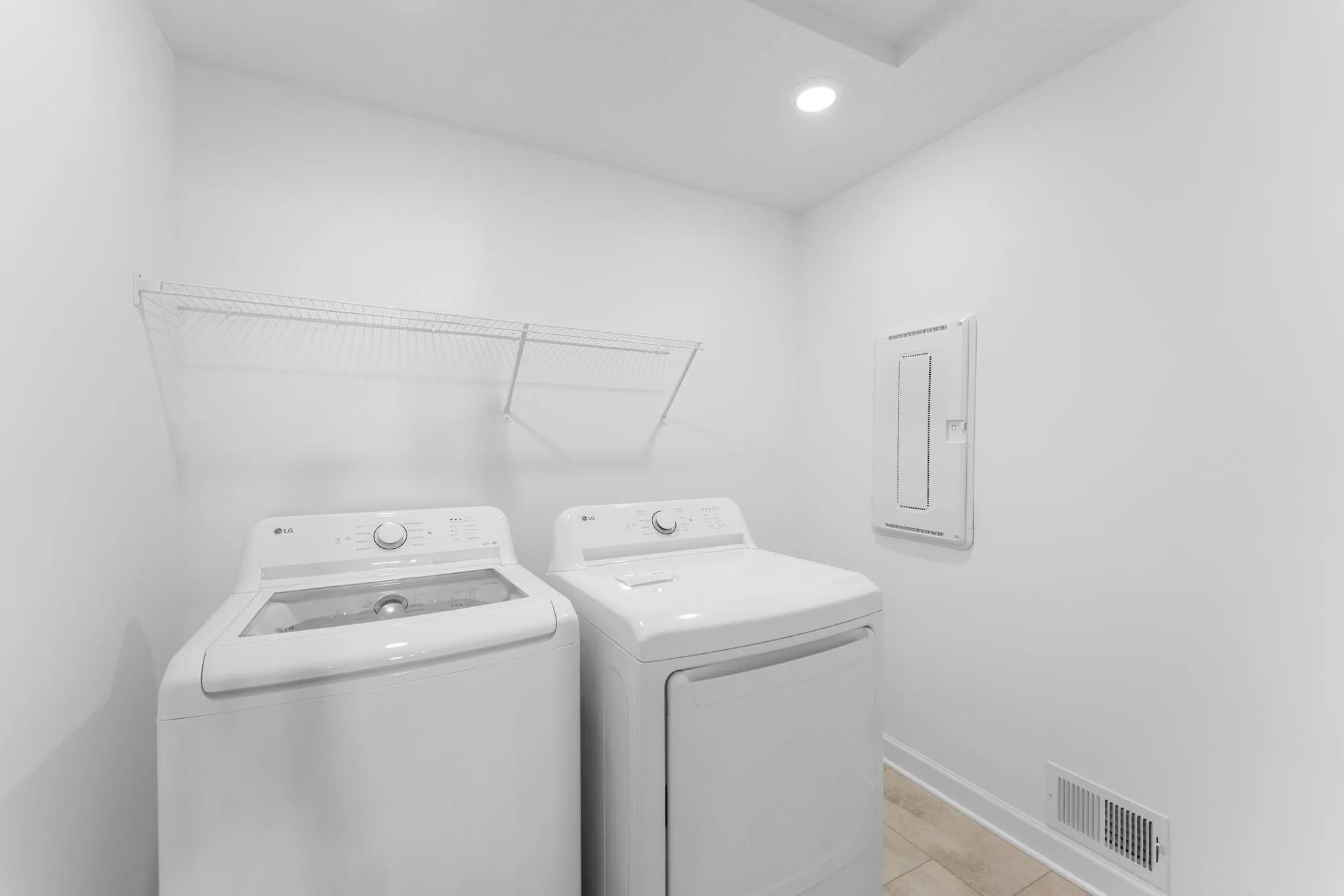 Photo 16 of 9831 26th Ne Street