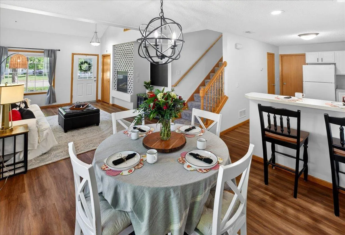 Photo 5 of 10533 74th Ne Street Unit 1
