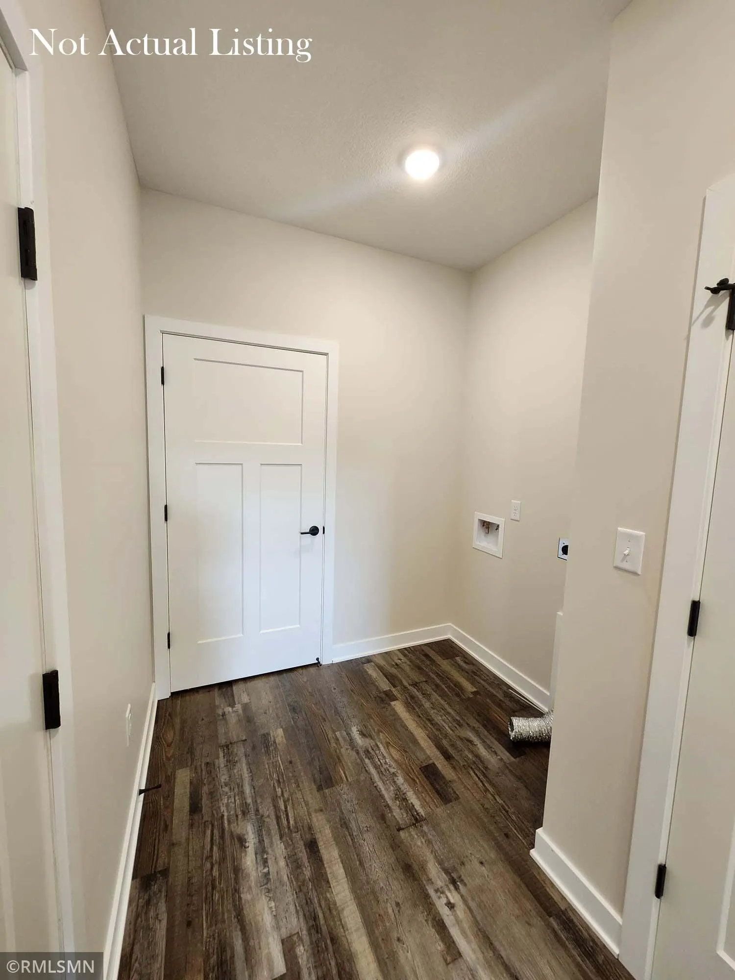 Photo 12 of 404 Norske Street