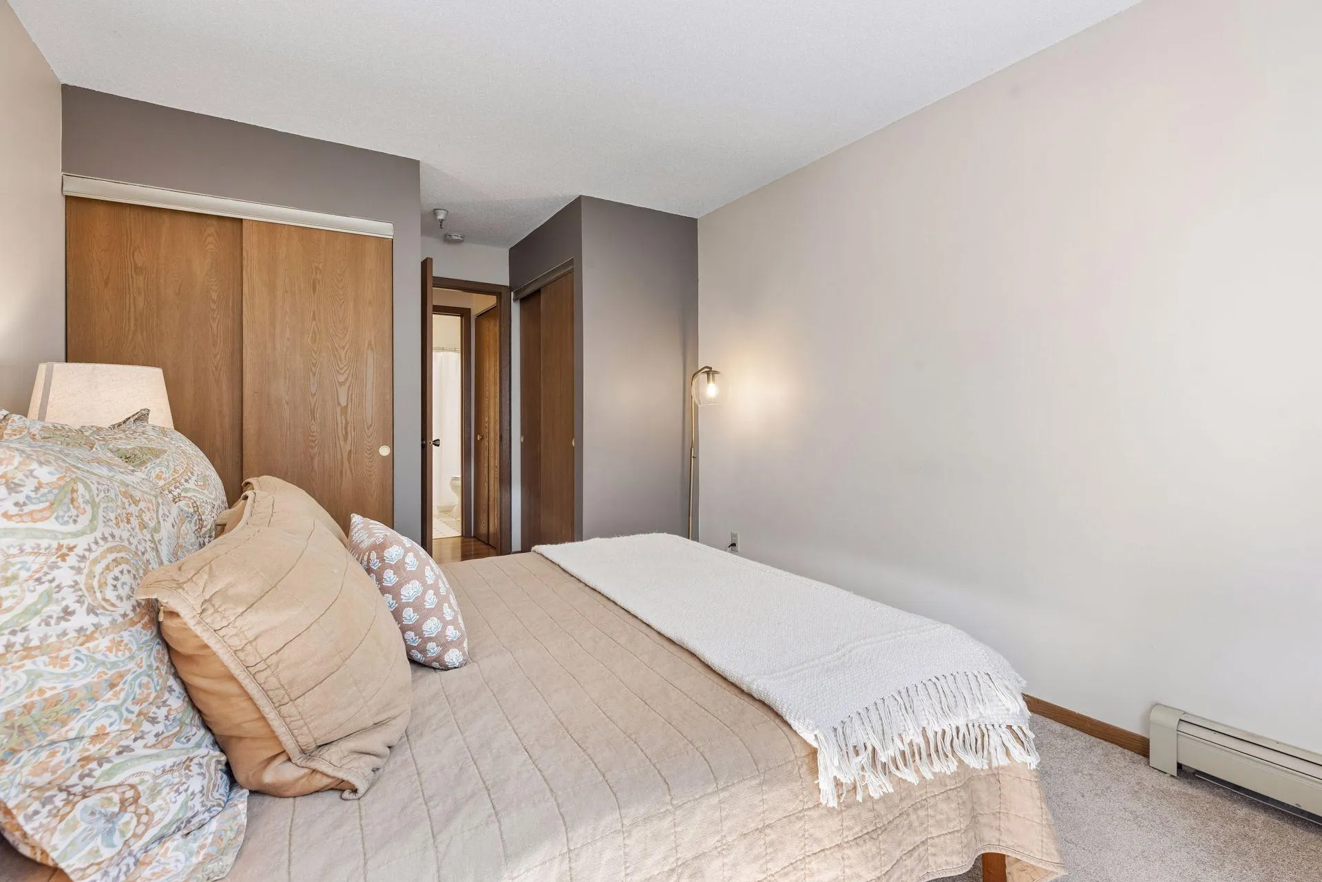 Photo 19 of 4151 Boone N Avenue Unit 106
